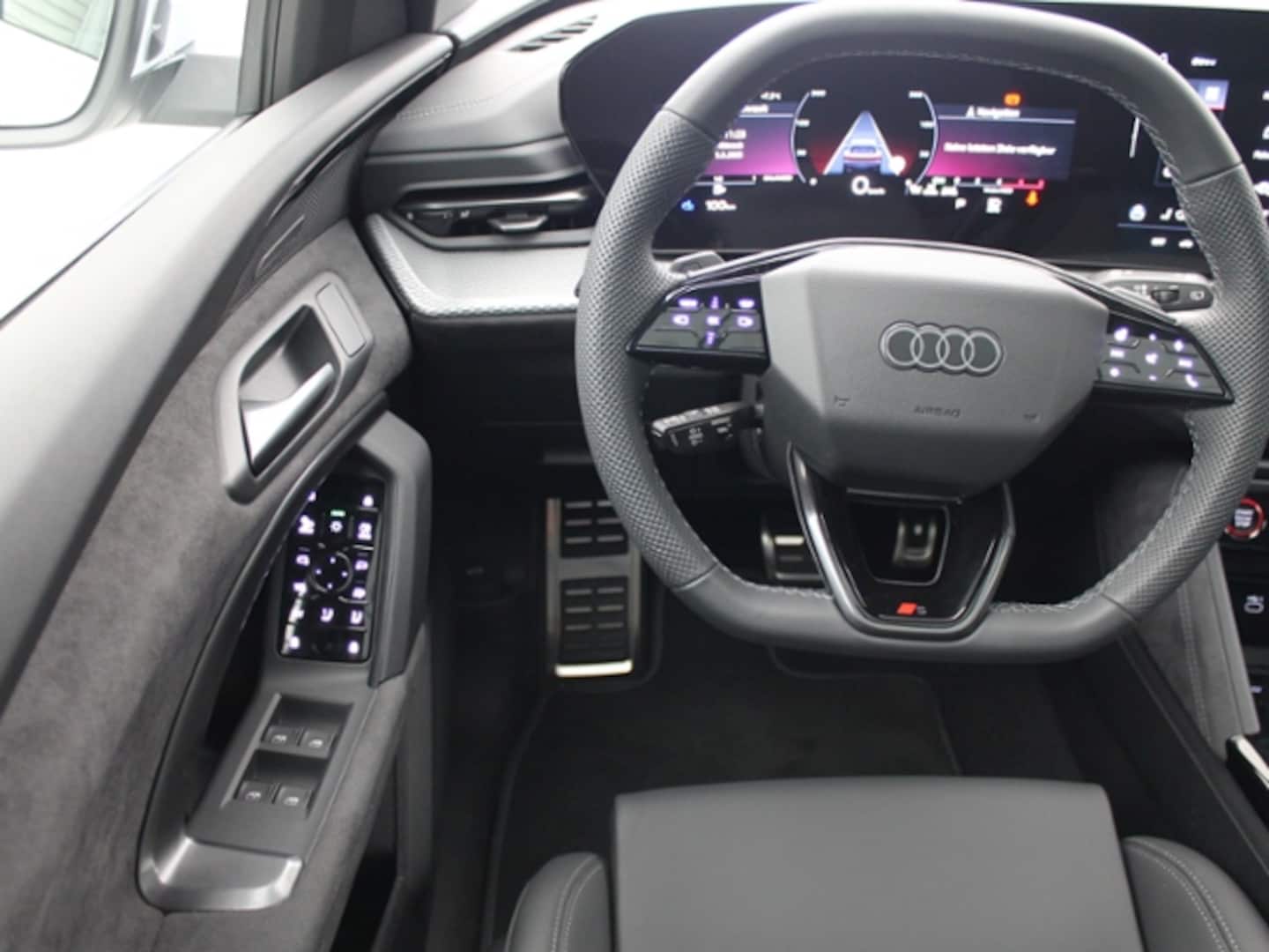 Bild über Audi SQ5 SUV TFSI 270 kW S tronic - für weitere Informationen kontaktieren Sie den Audi Partner