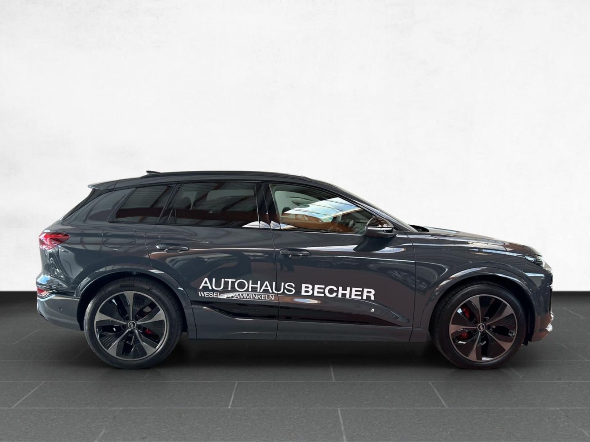 Audi Q6 SUV e-tron edition one