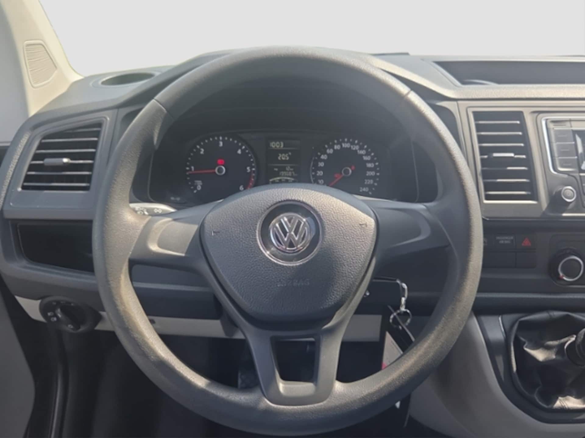 Volkswagen T6 Transporter Kombi kurzer Radstand