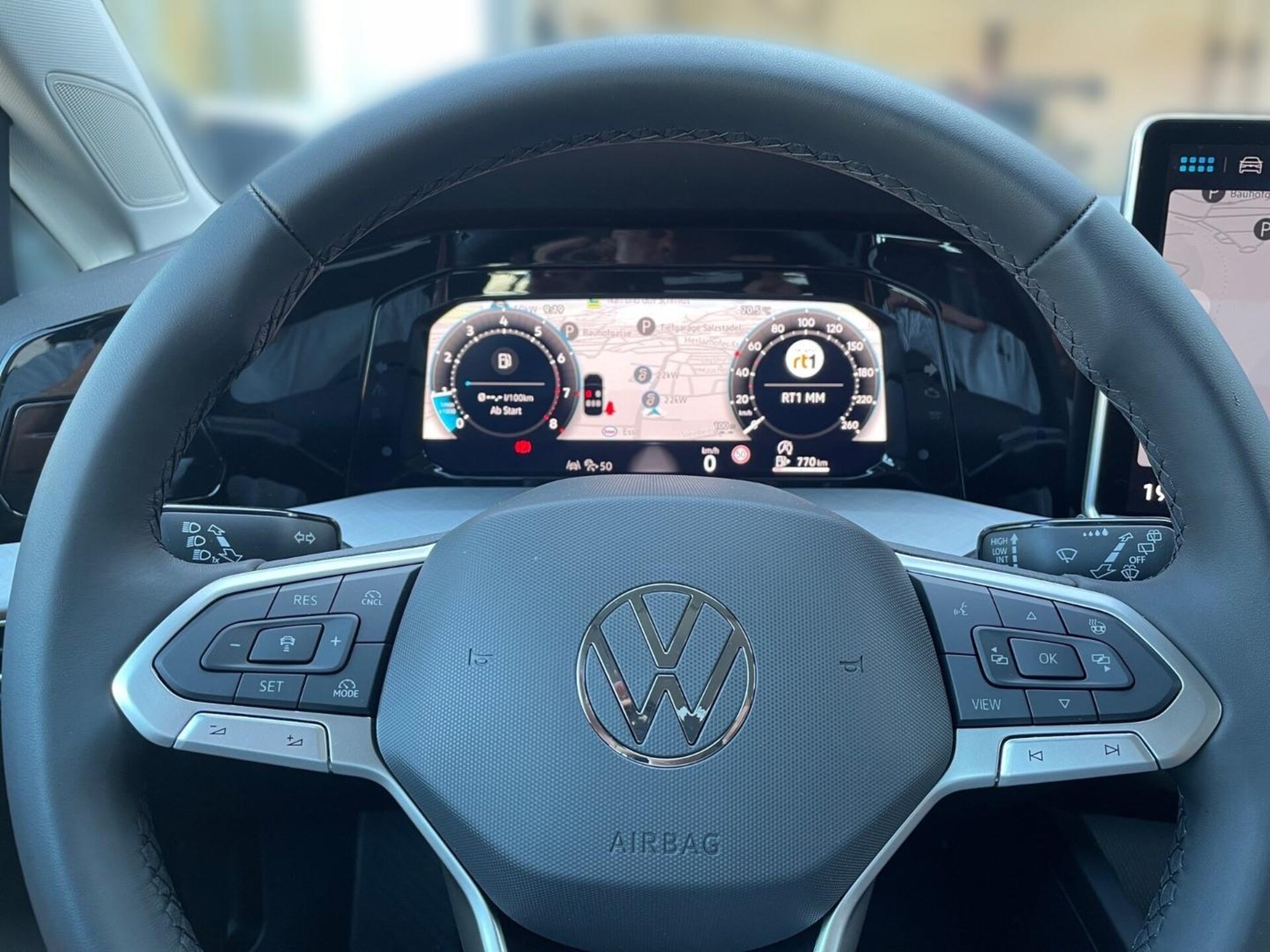 Volkswagen Golf Life