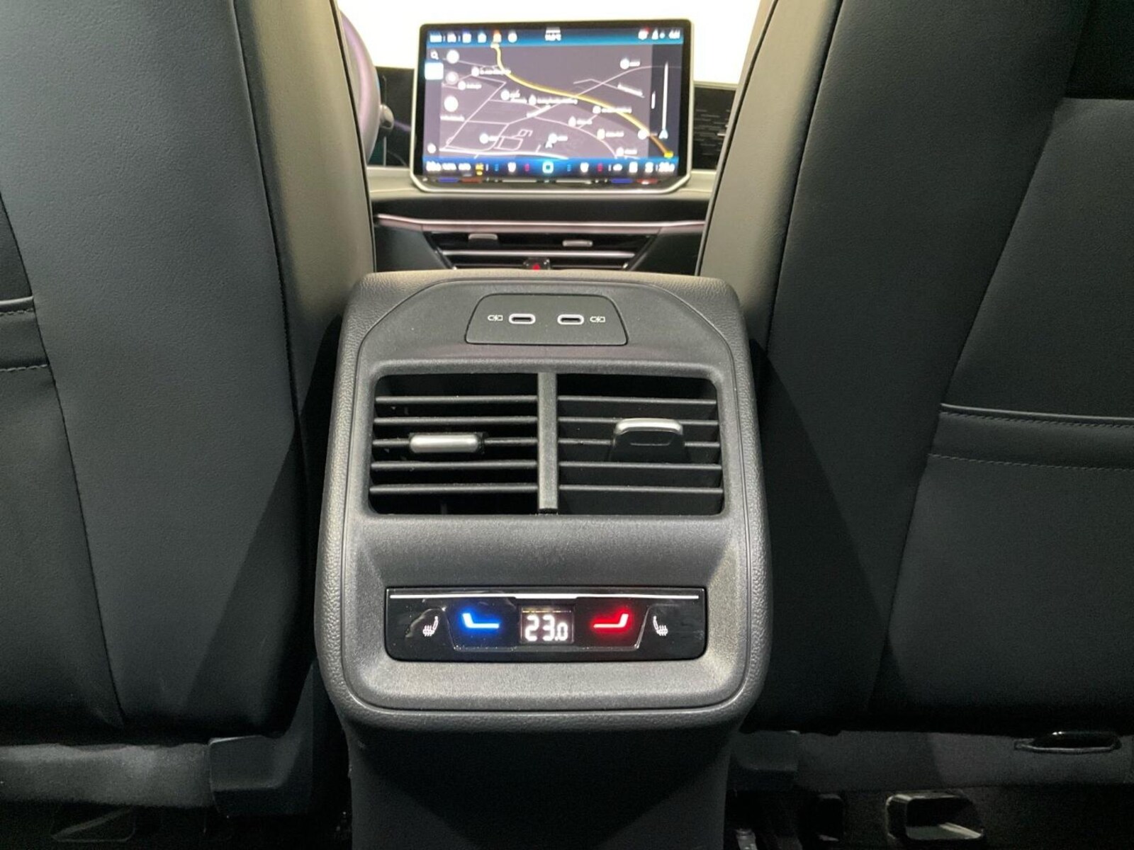 Volkswagen Passat – Bild 17