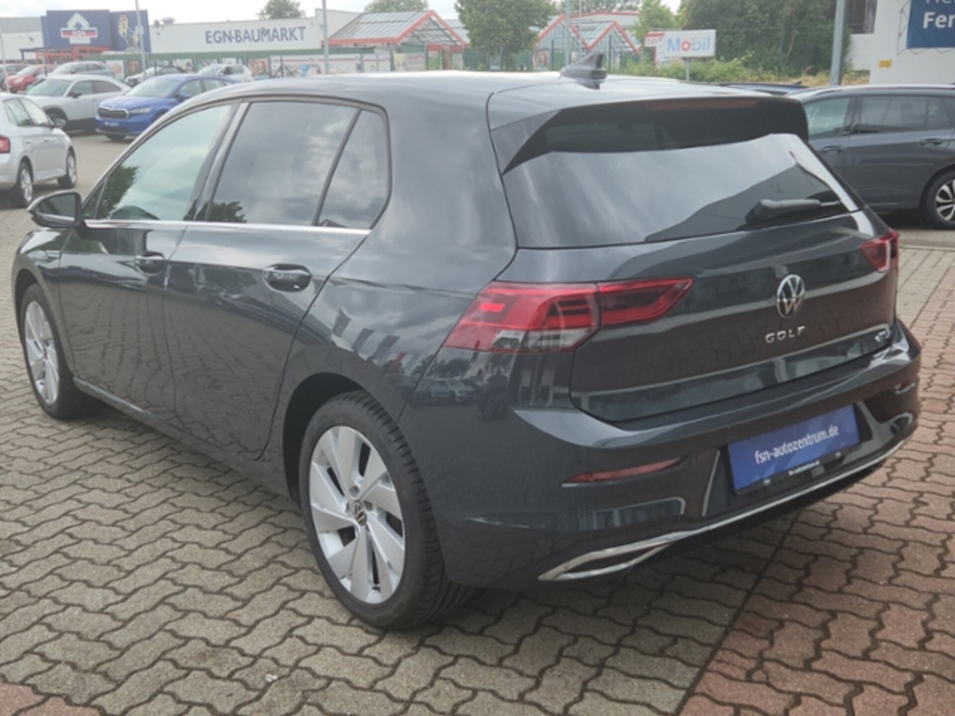 Volkswagen Golf Style