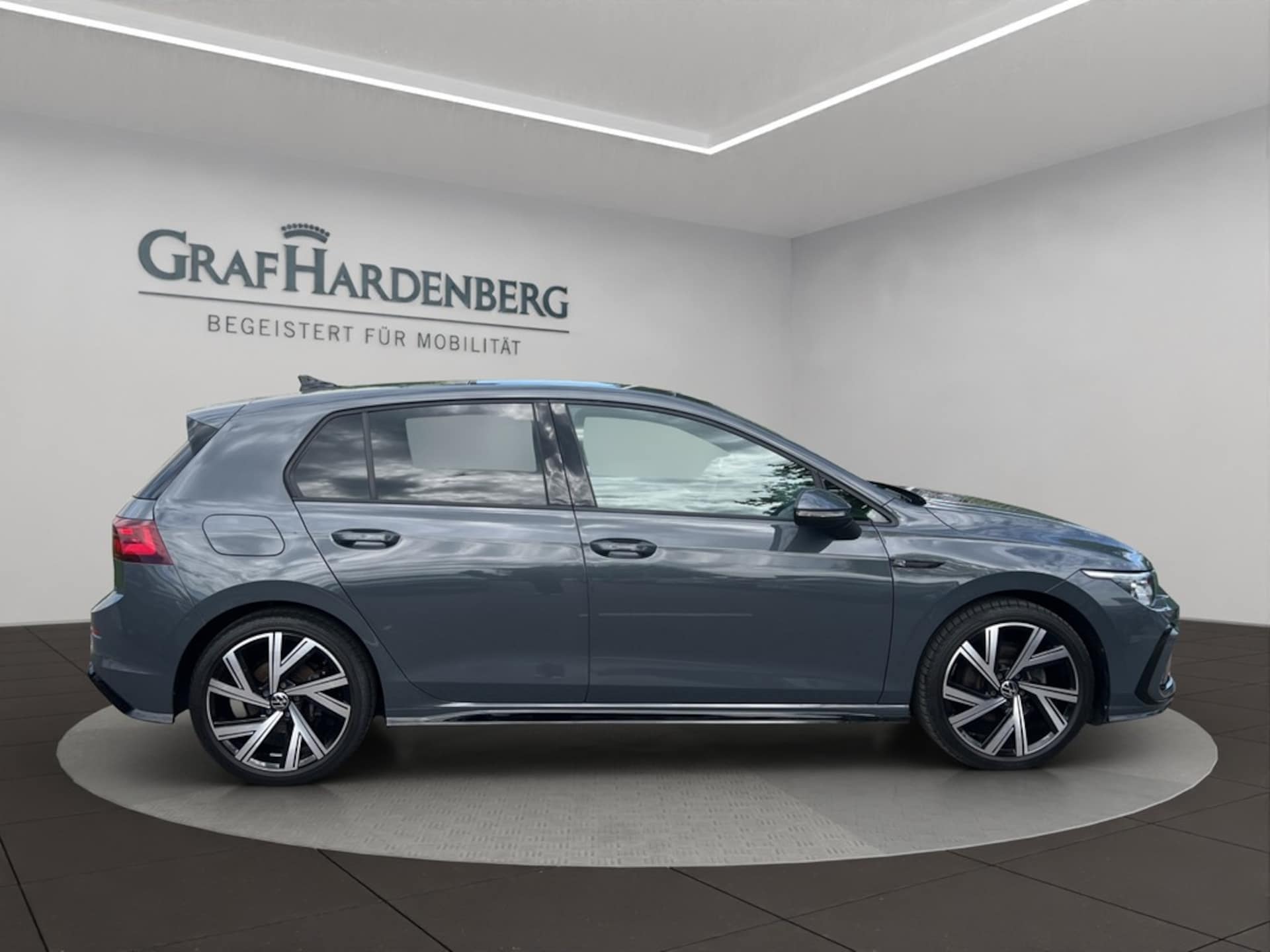 Volkswagen Golf R-Line