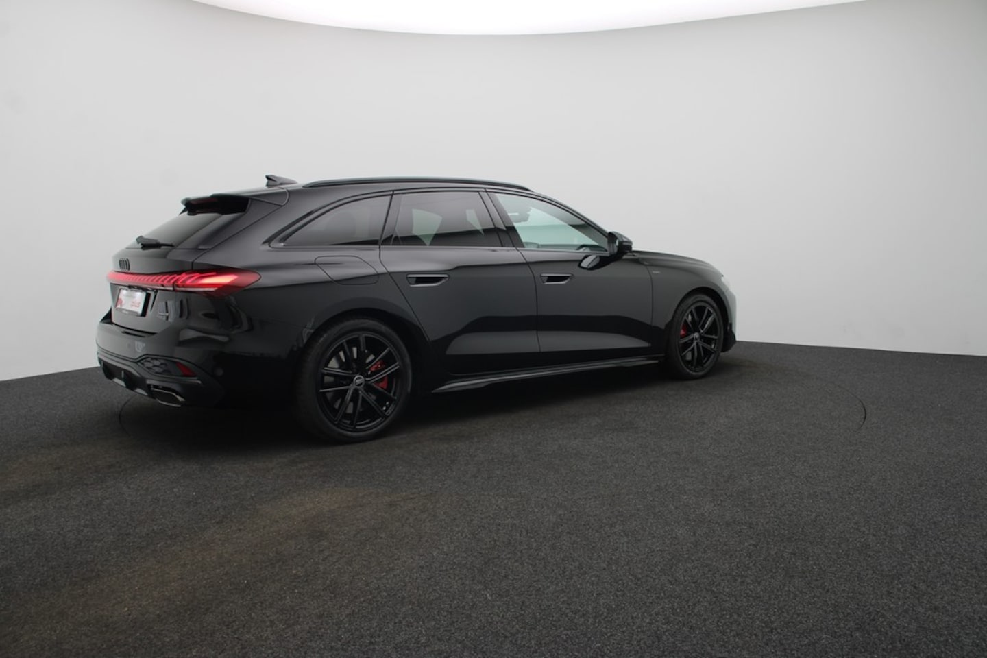 Bild über Audi A5 Avant e-hybrid e-hybrid quattro 270 kW S tronic - für weitere Informationen kontaktieren Sie den Audi Partner