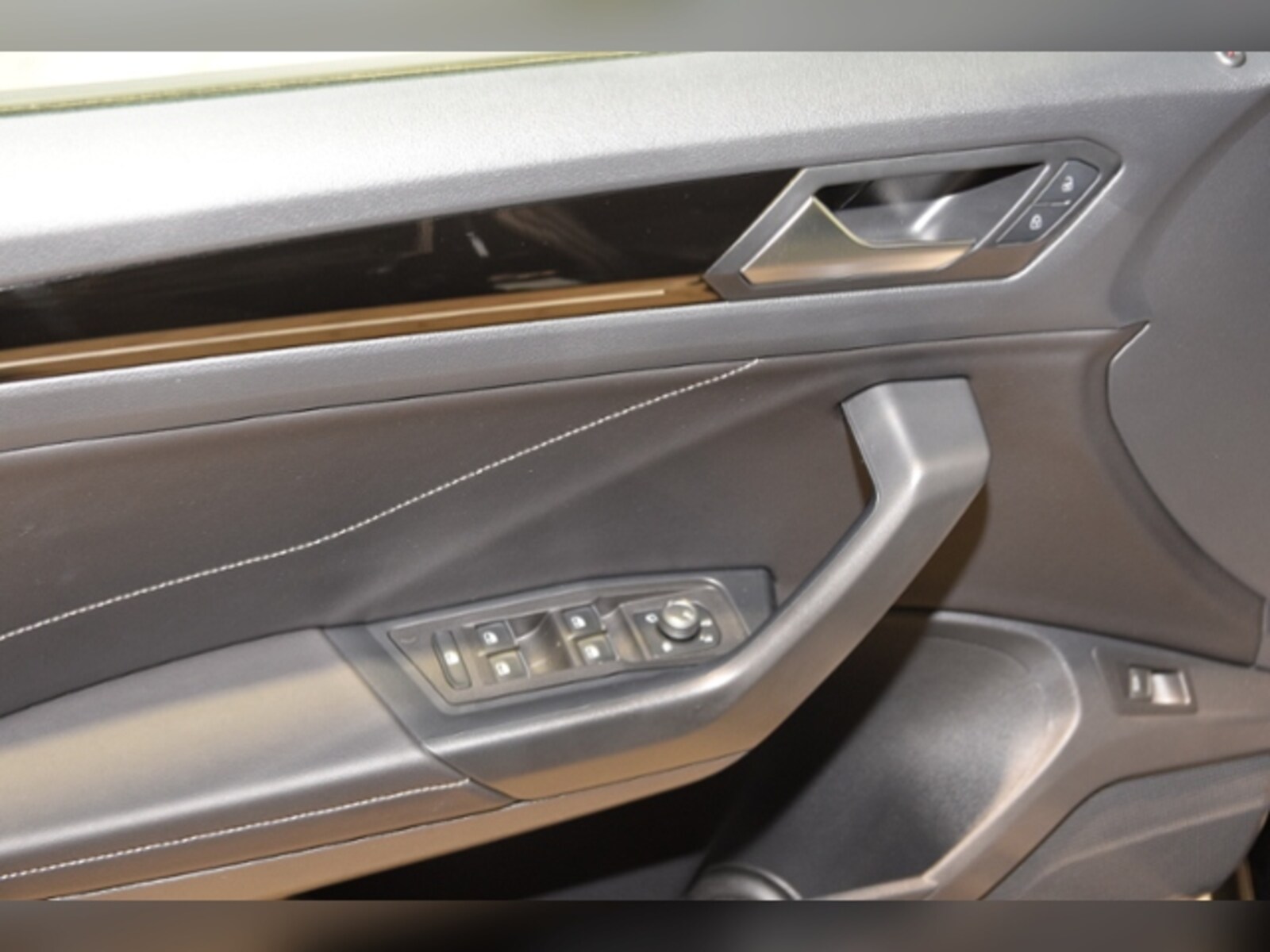 Volkswagen T-Roc – Bild 11