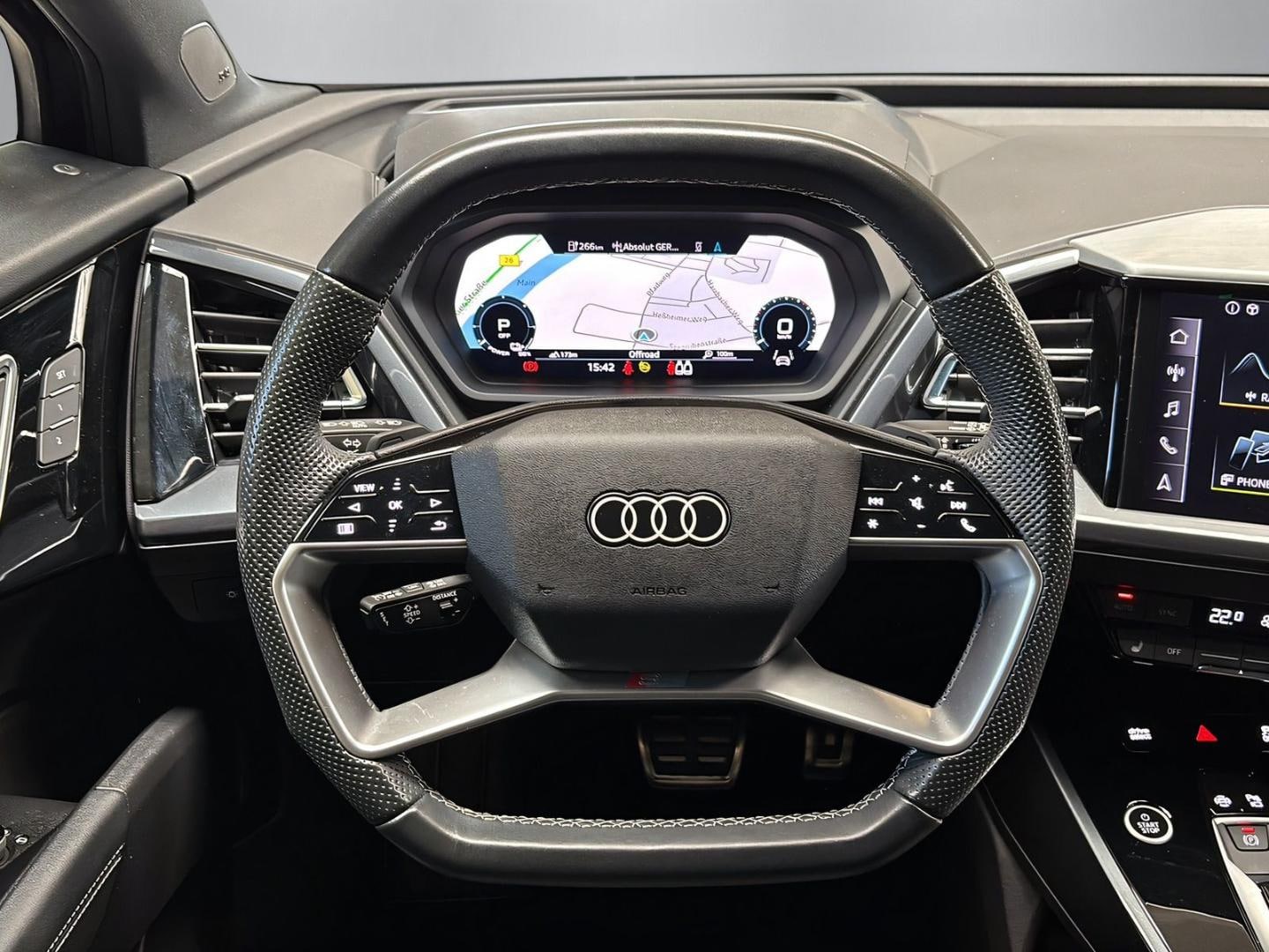 Bild über Audi Q4 e-tron 40 e-tron - für weitere Informationen kontaktieren Sie den Audi Partner