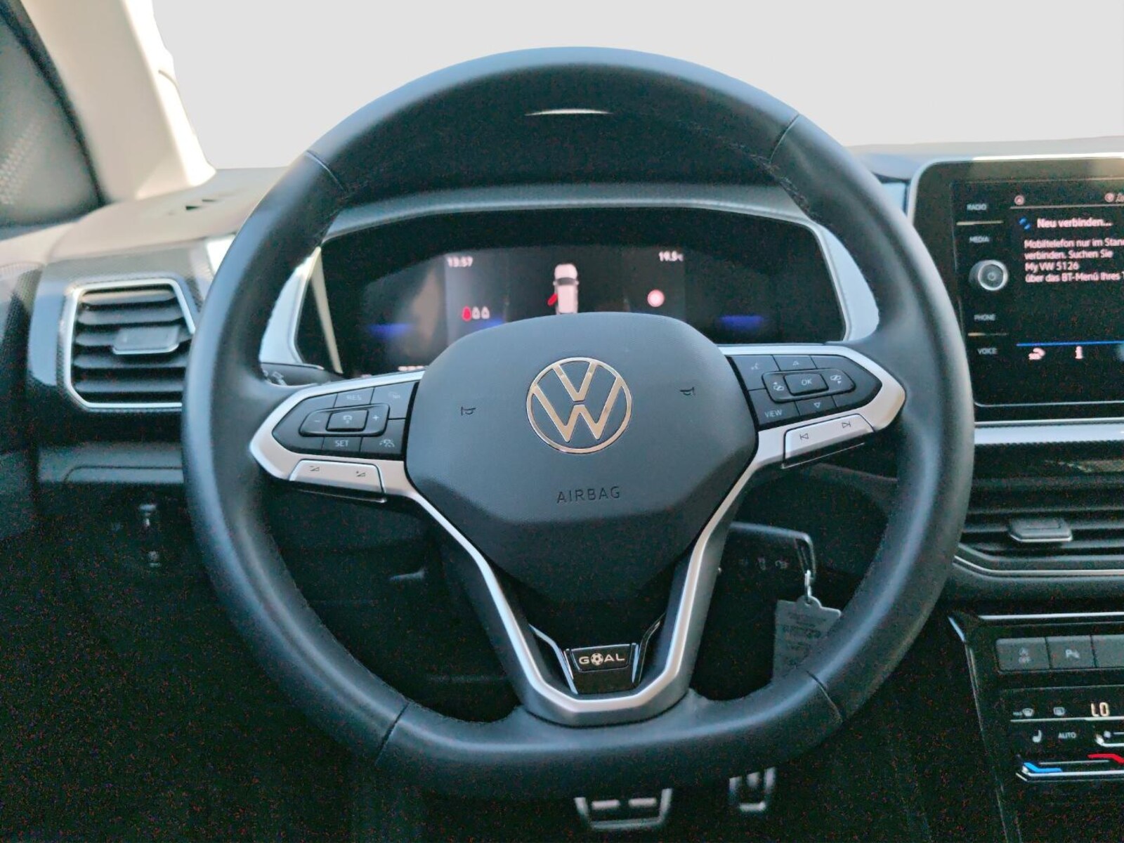 Volkswagen T-Cross – Bild 12