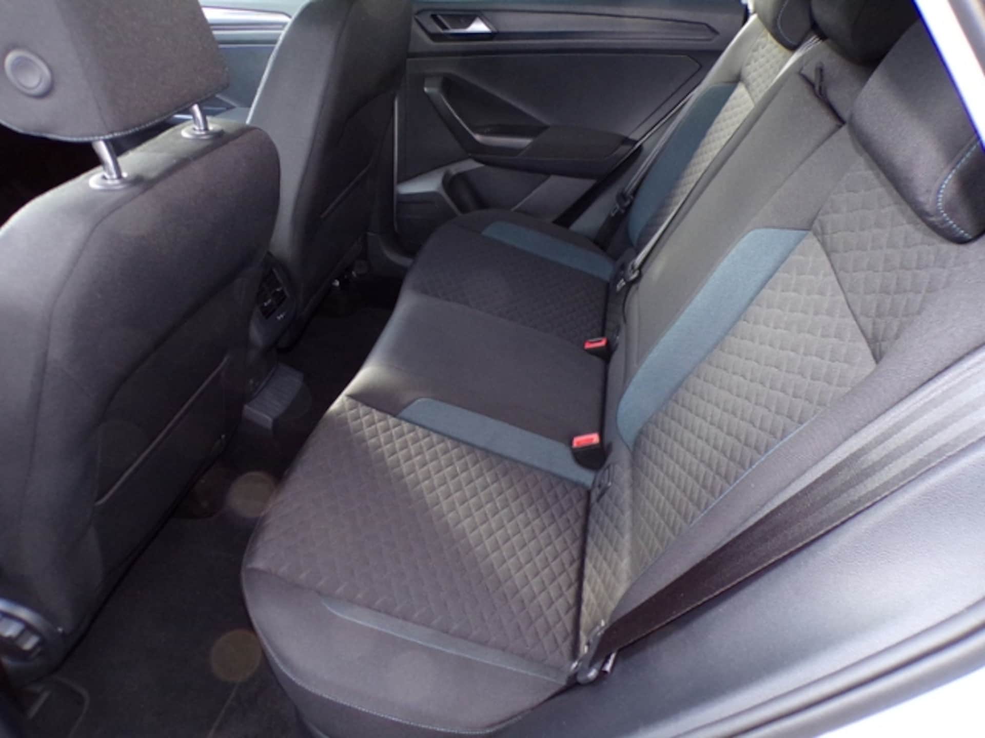 Volkswagen T-Roc IQ.DRIVE