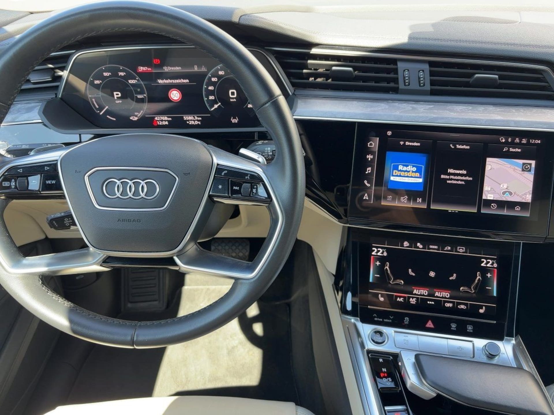 Audi e-tron advanced