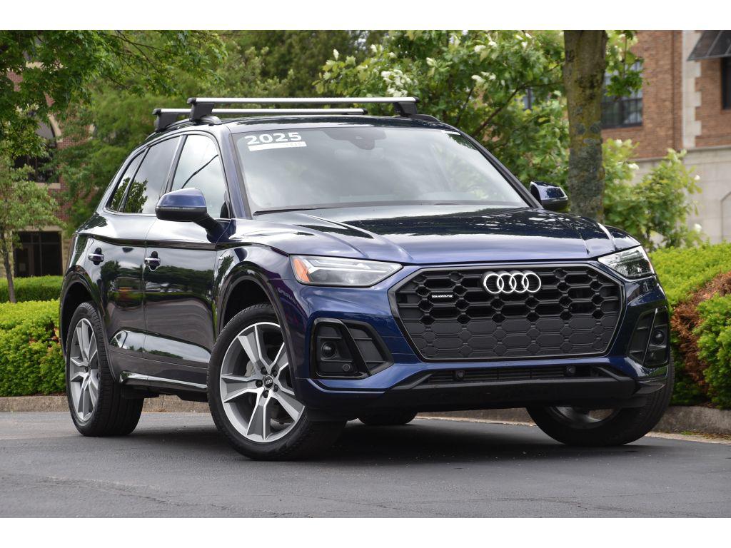 2025 Audi Q5 45 Premium's photo