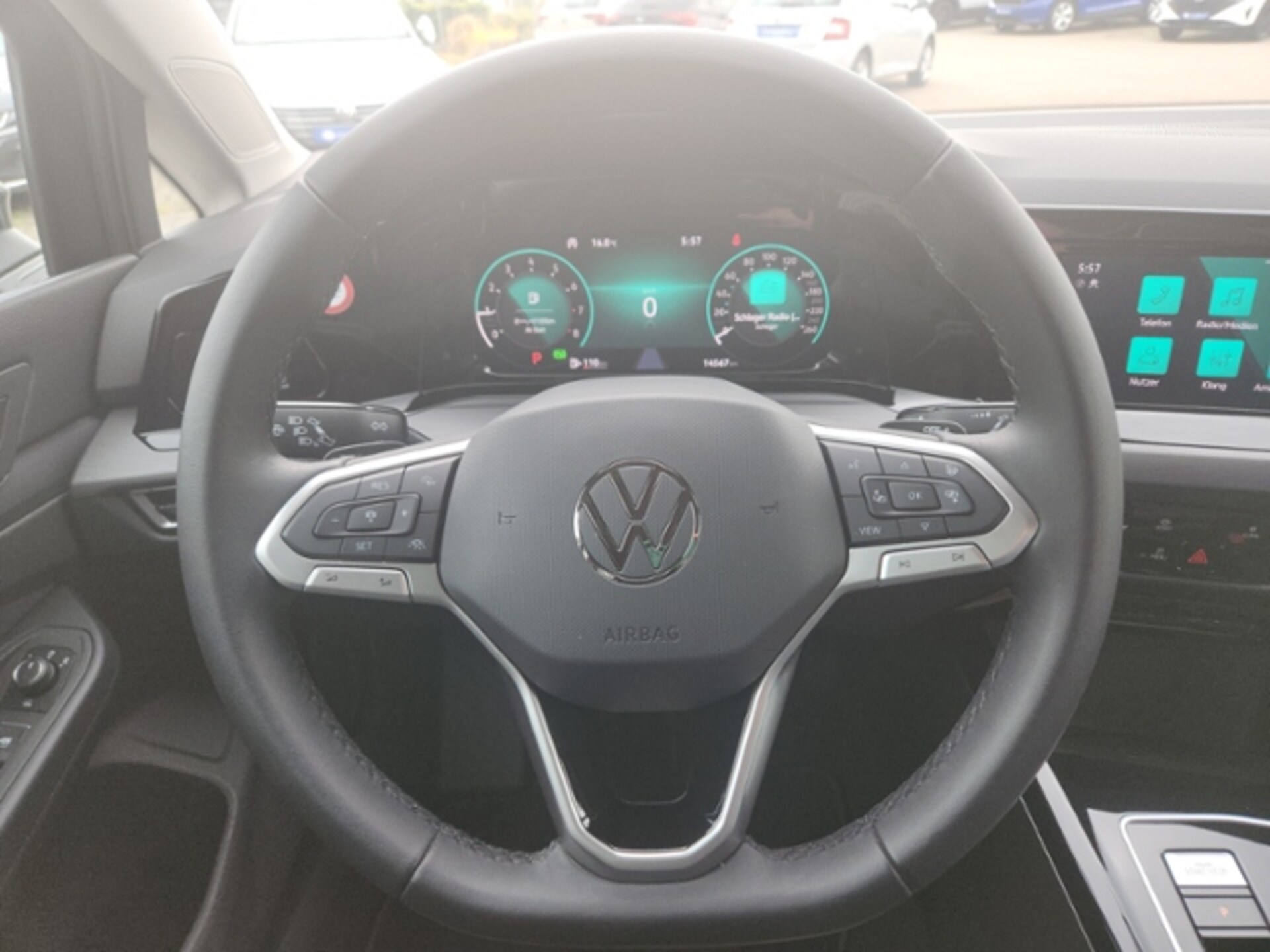 Volkswagen Golf Style
