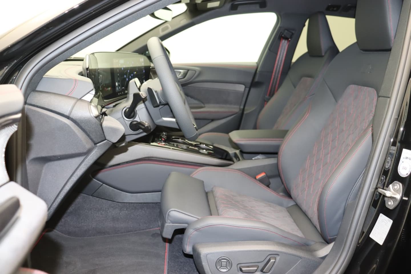Bild über Audi A5 Avant e-hybrid e-hybrid quattro 270 kW S tronic - für weitere Informationen kontaktieren Sie den Audi Partner