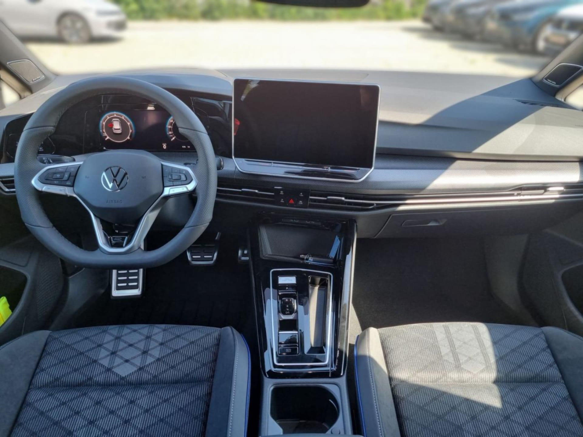 Volkswagen Golf R-Line