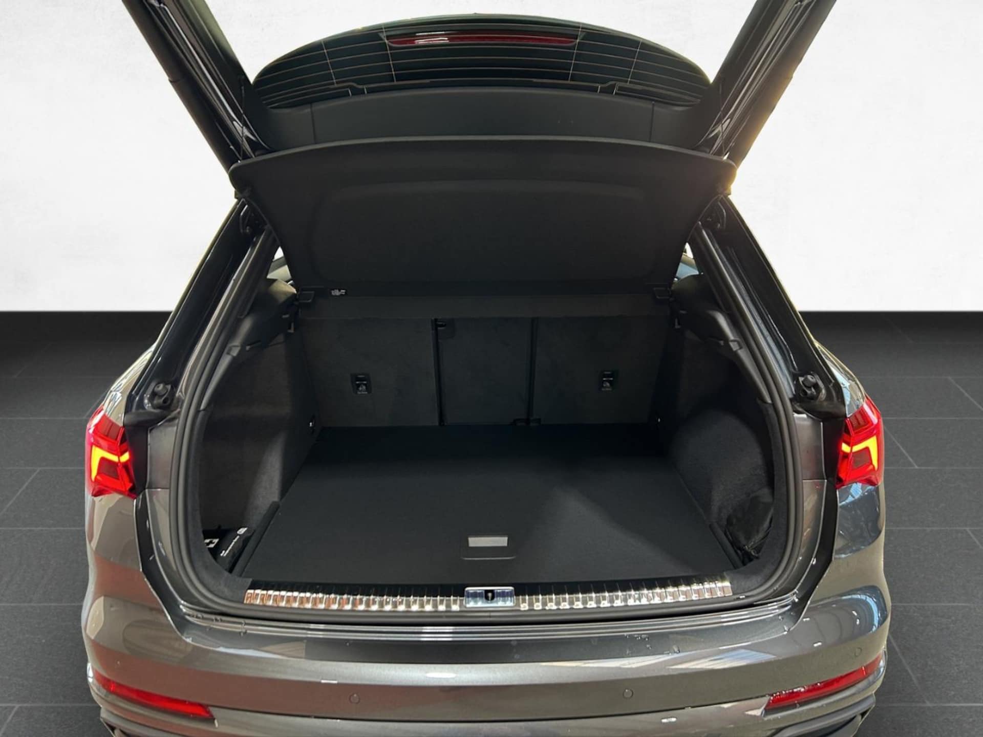 Audi Q3 SUV S line