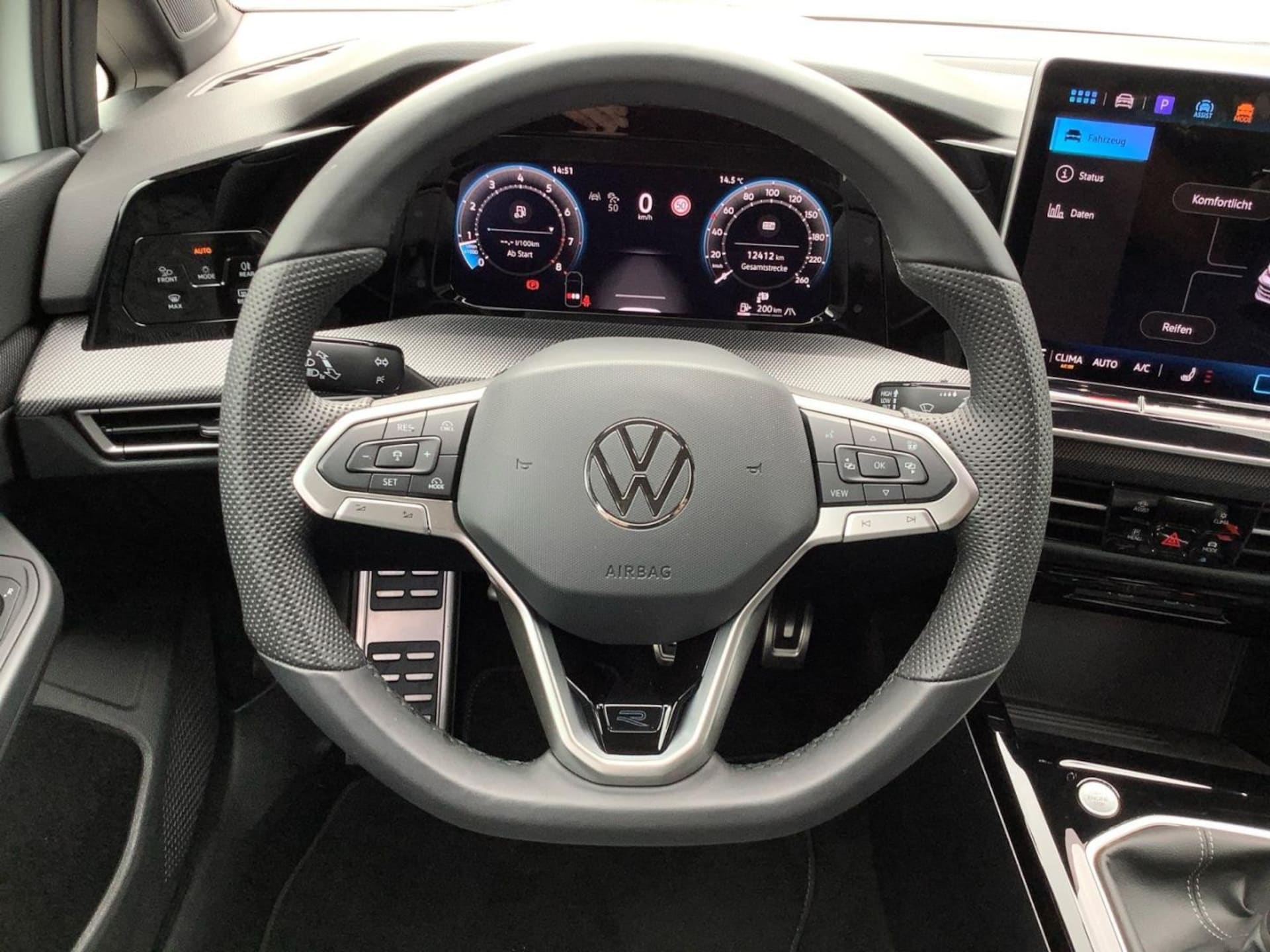 Volkswagen Golf R-Line
