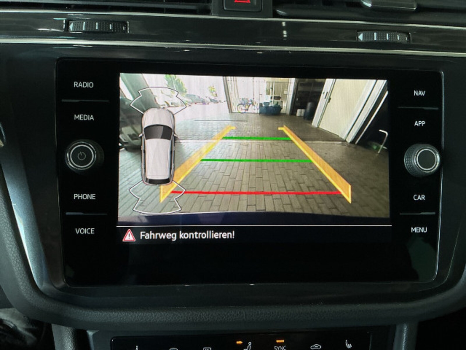 Volkswagen Tiguan – Bild 14