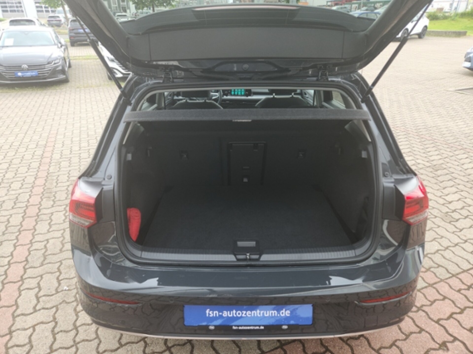 Volkswagen Golf Style