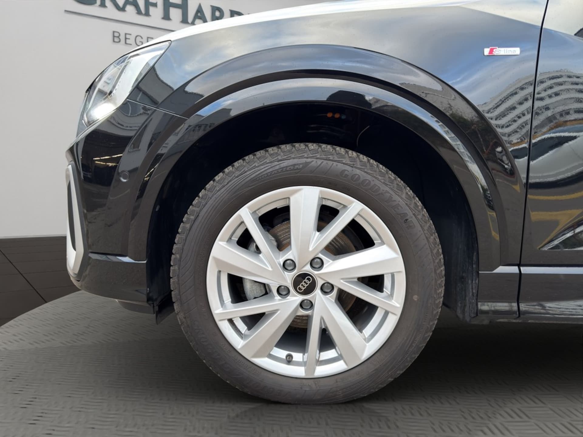 Audi Q2 S line