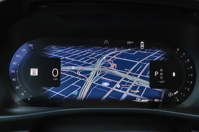 2025 Volvo XC40 Plus - Photo 26