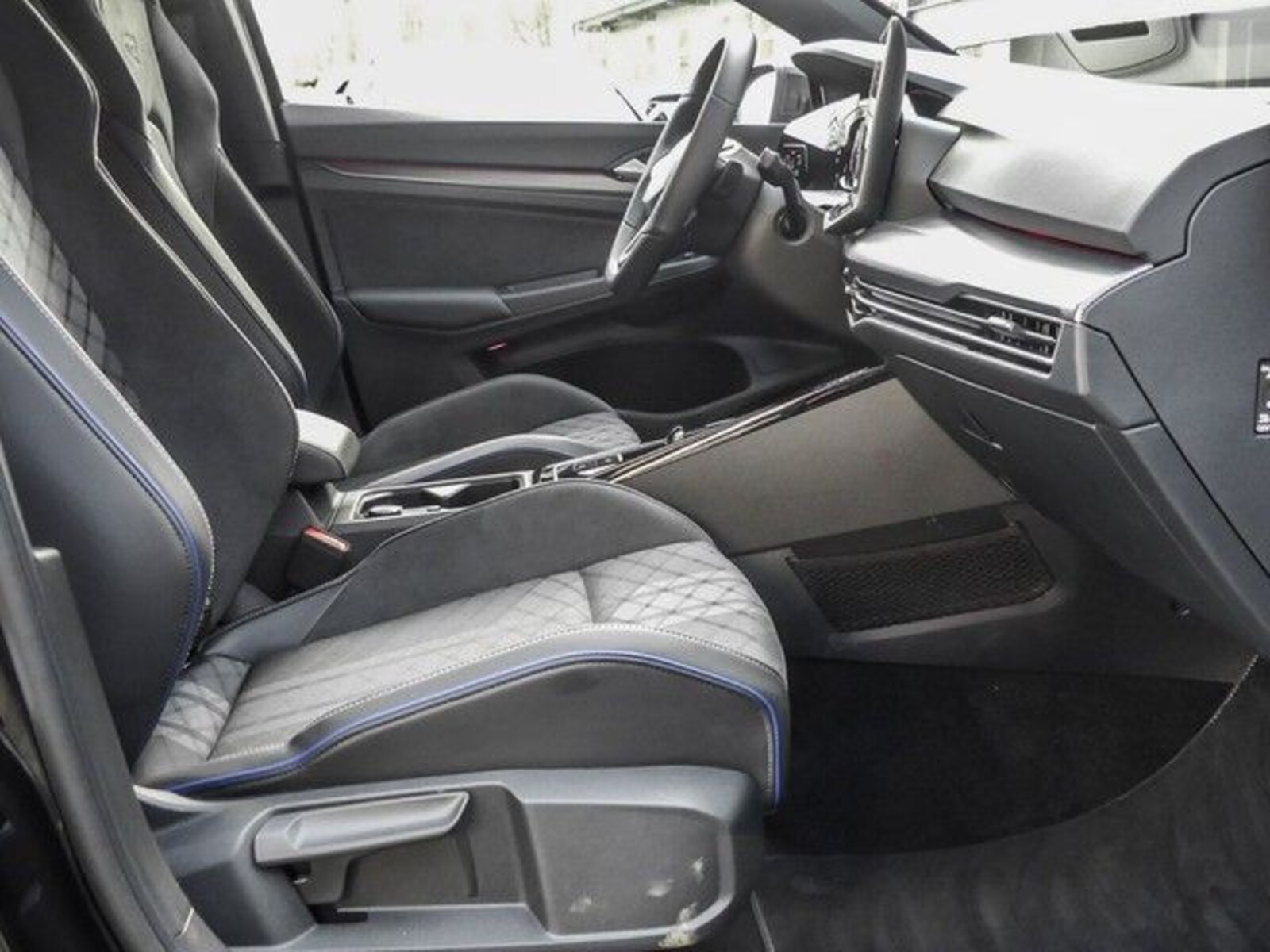 Volkswagen Golf – Bild 12