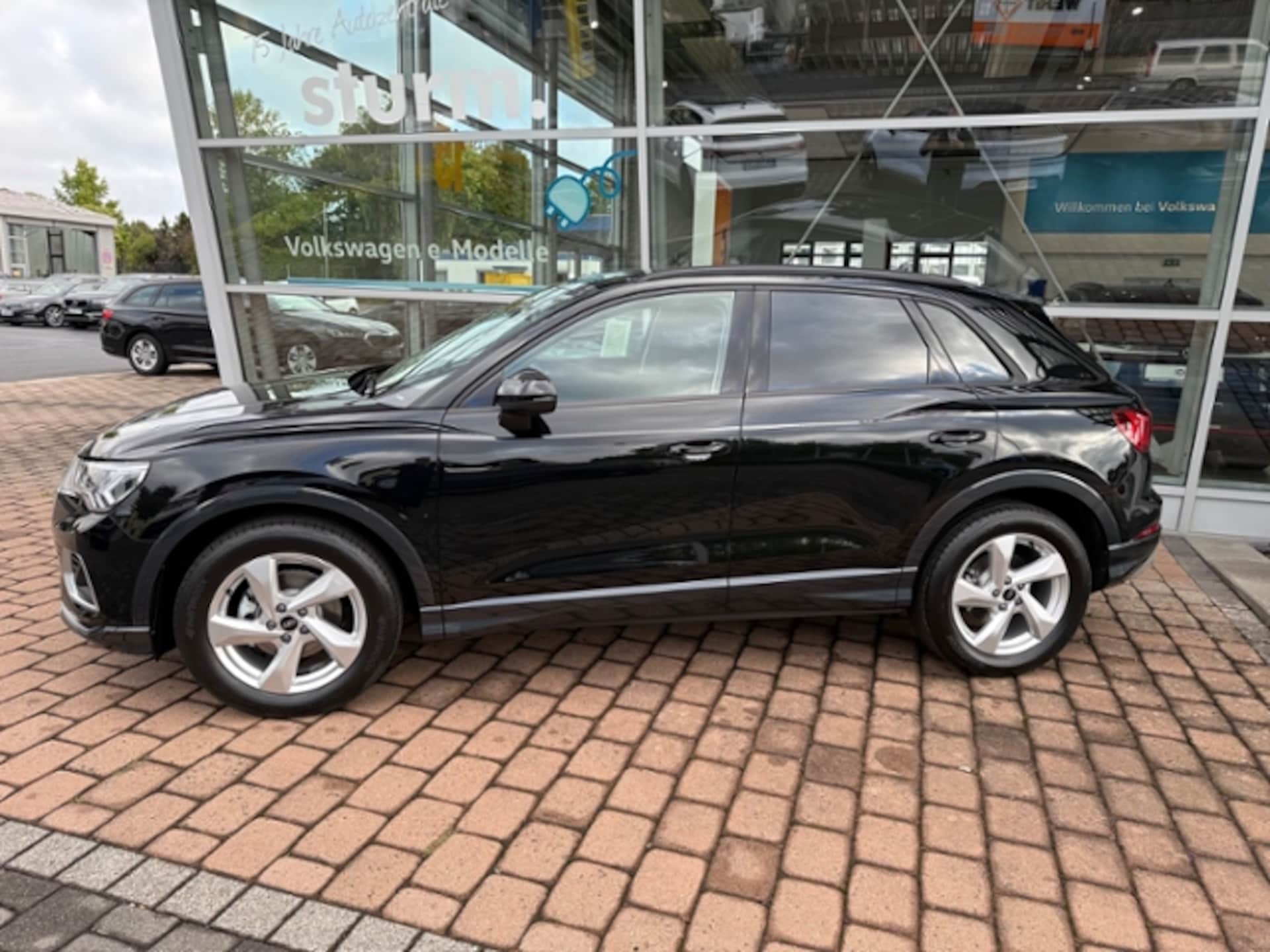 Audi Q3 SUV advanced