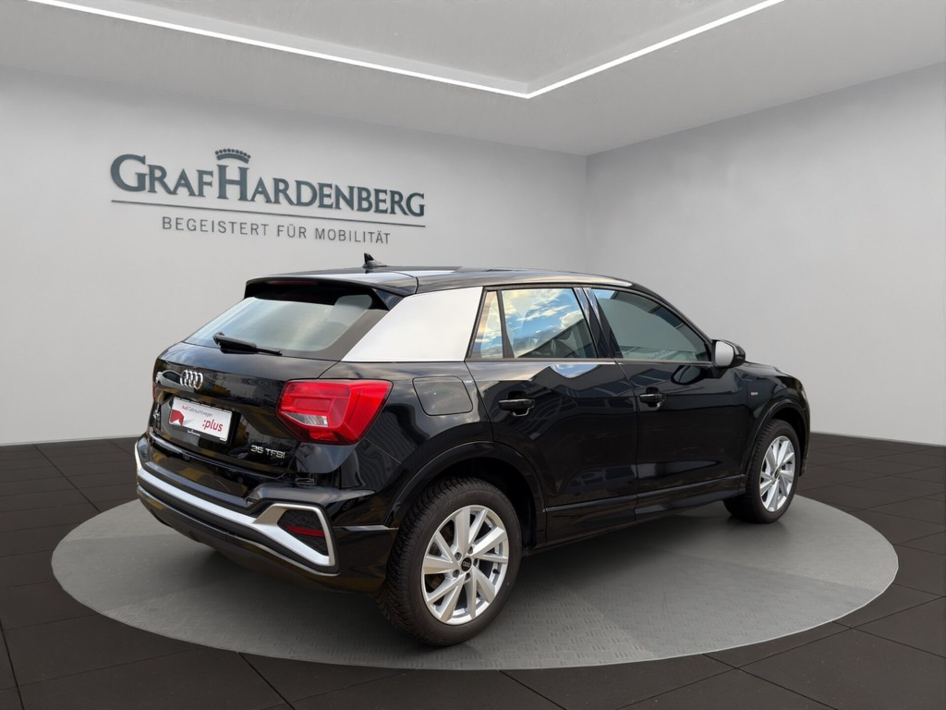 Audi Q2 S line