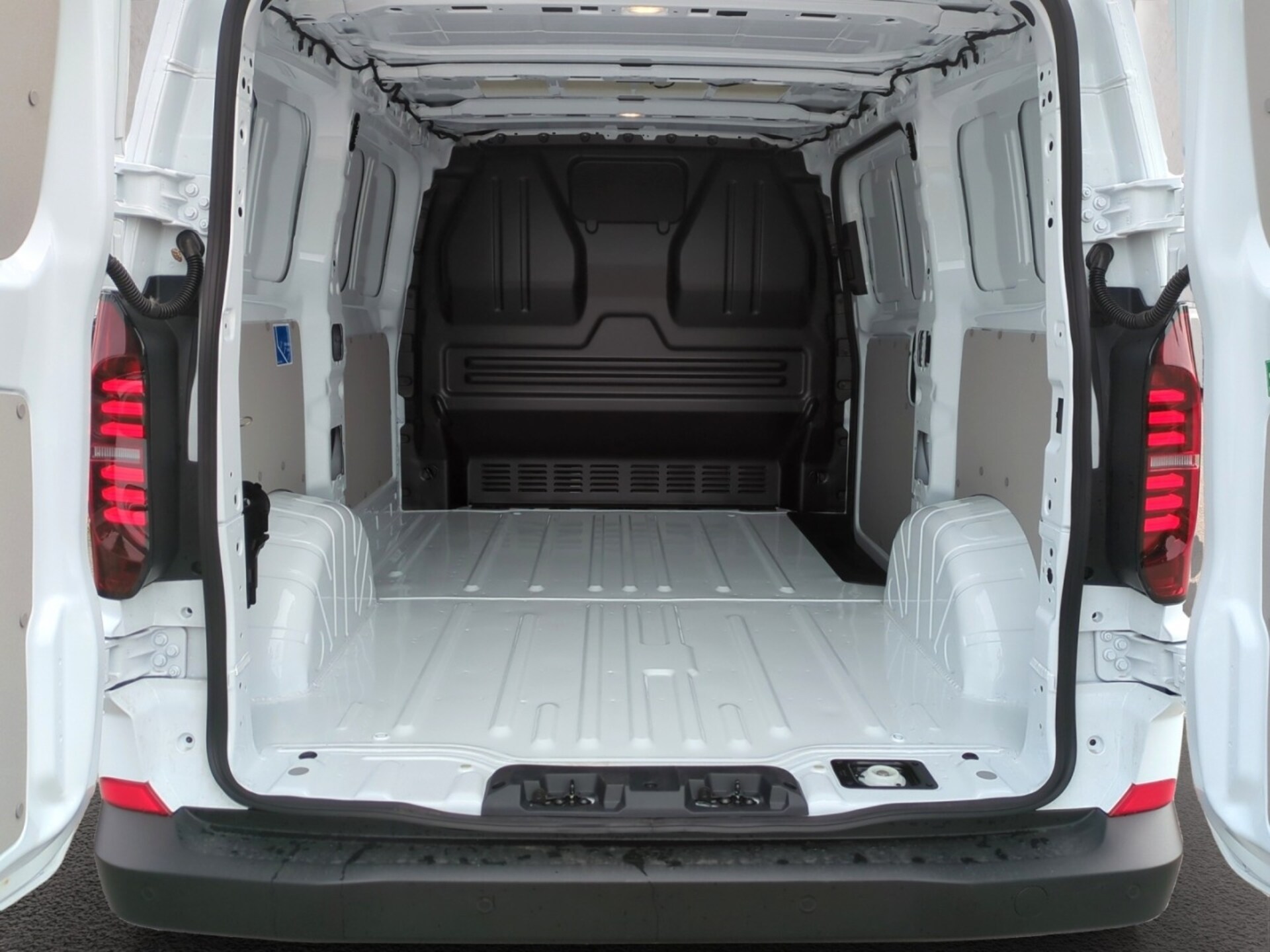 Volkswagen Transporter Kasten kurzer Radstand
