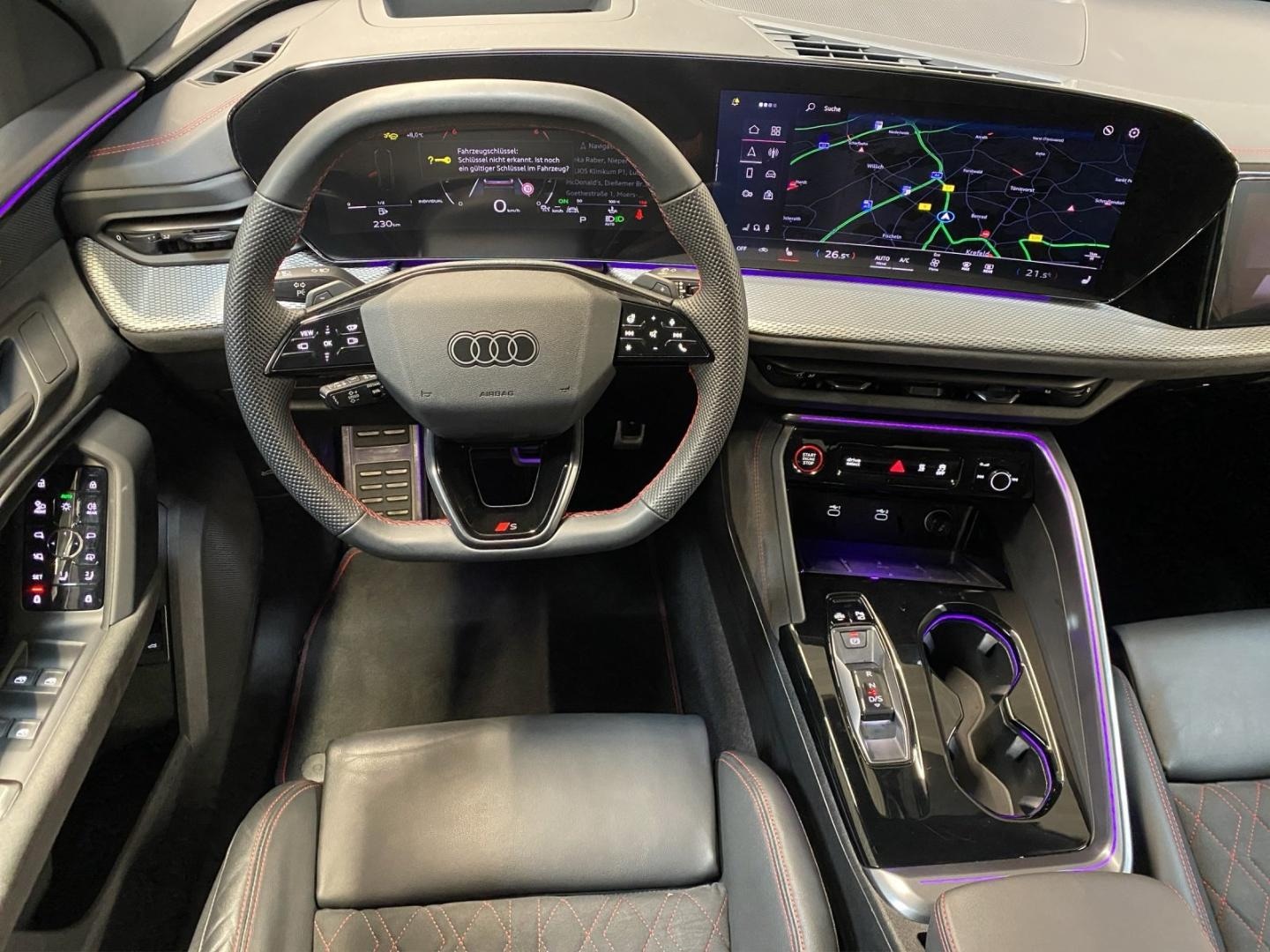 Bild über Audi Q5 SUV TDI quattro 150 kW S tronic - für weitere Informationen kontaktieren Sie den Audi Partner