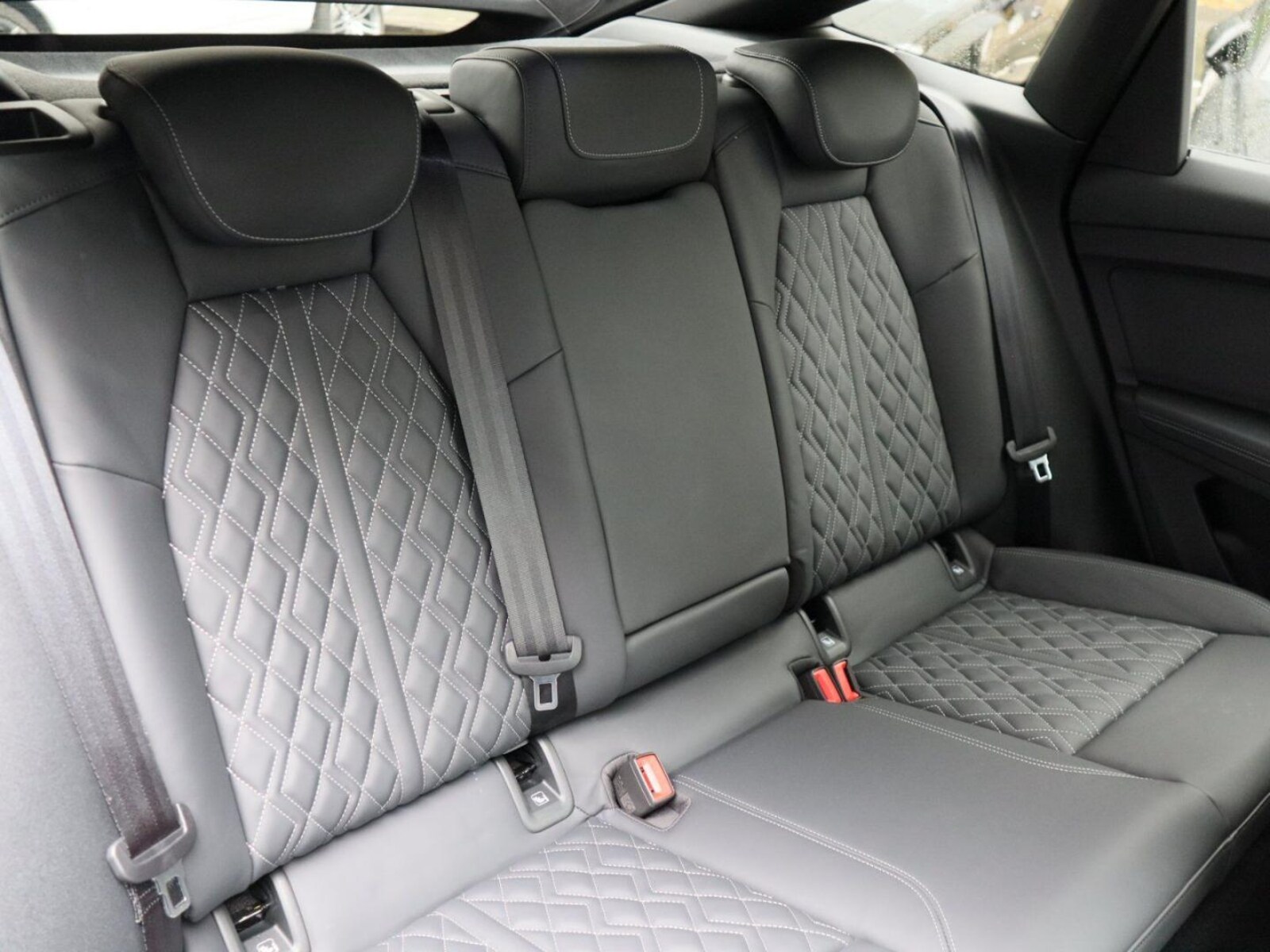 Audi Q4 Sportback e-tron – Bild 4