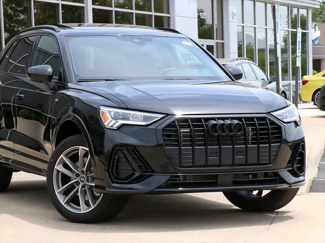 2025 AUDI Q3 - Image 3