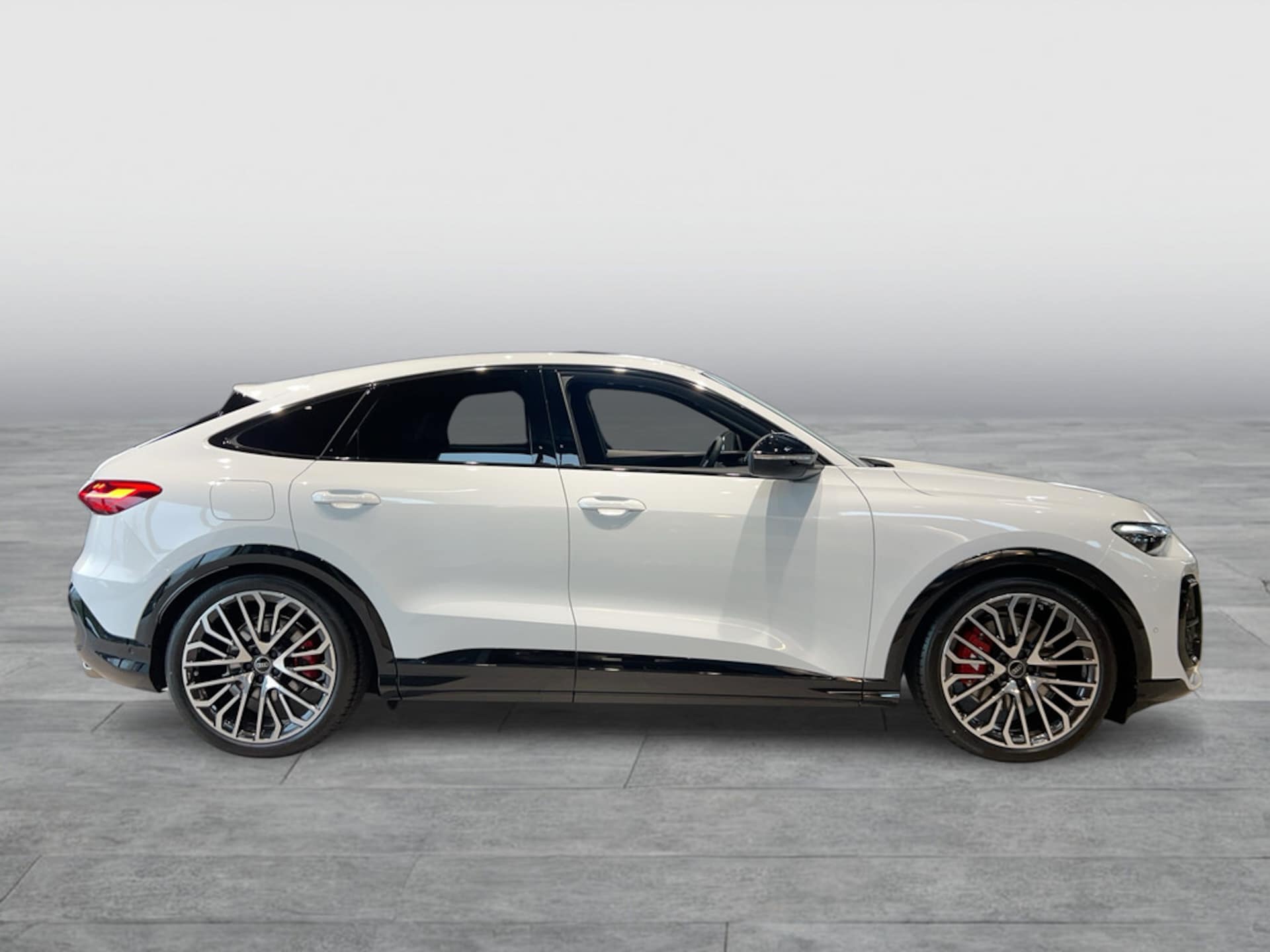 Audi SQ5 Sportback edition one