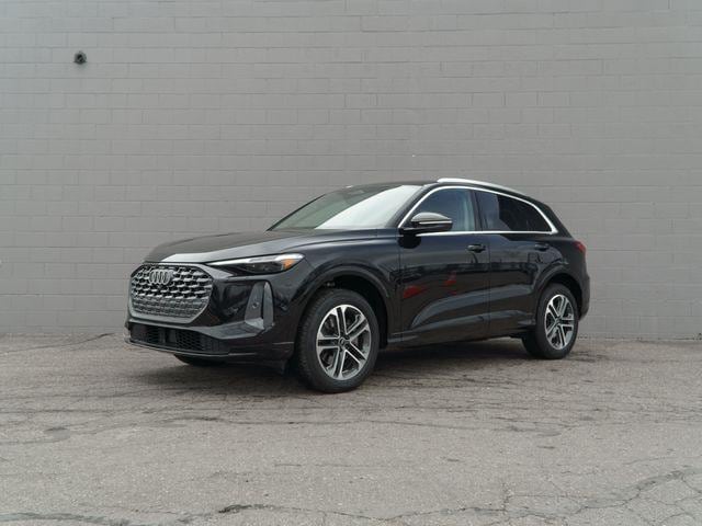 2025 Audi Q5 40 Premium Plus's photo