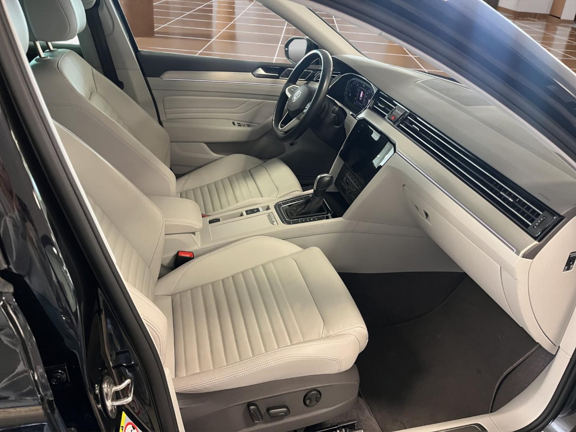 Volkswagen Passat Variant Elegance