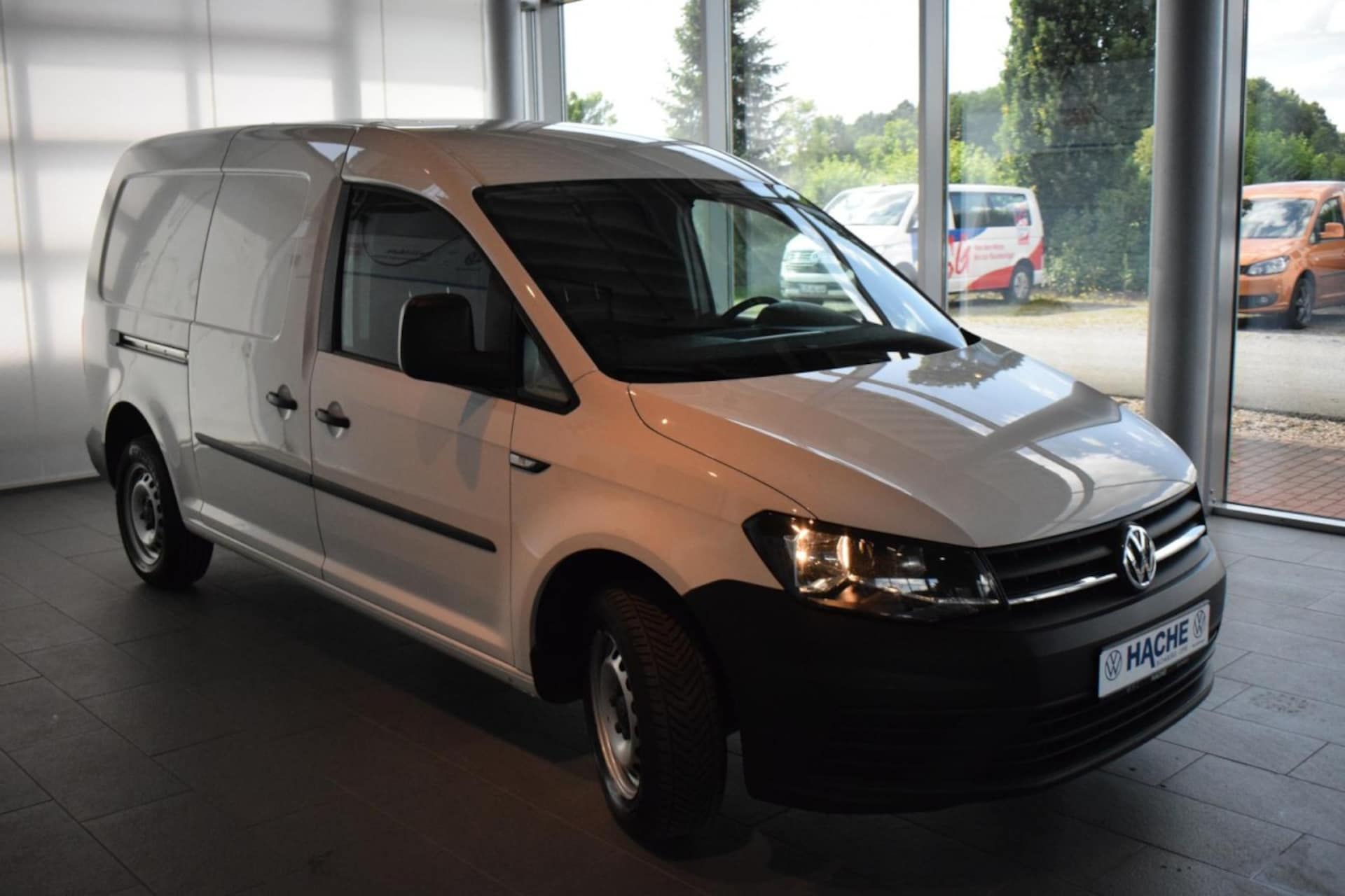 Volkswagen Caddy Maxi Kasten Basis-Modell
