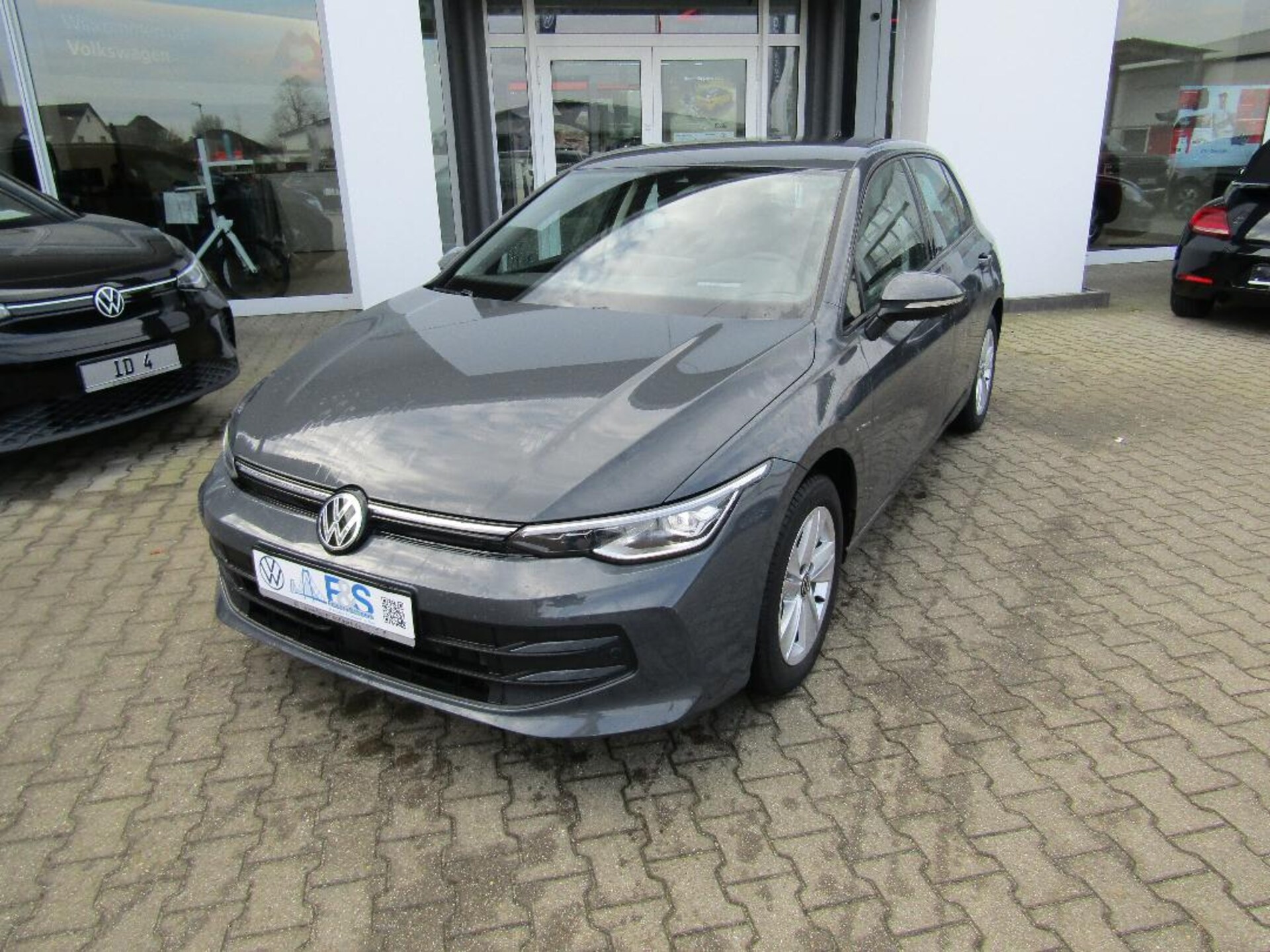 Volkswagen Golf Life