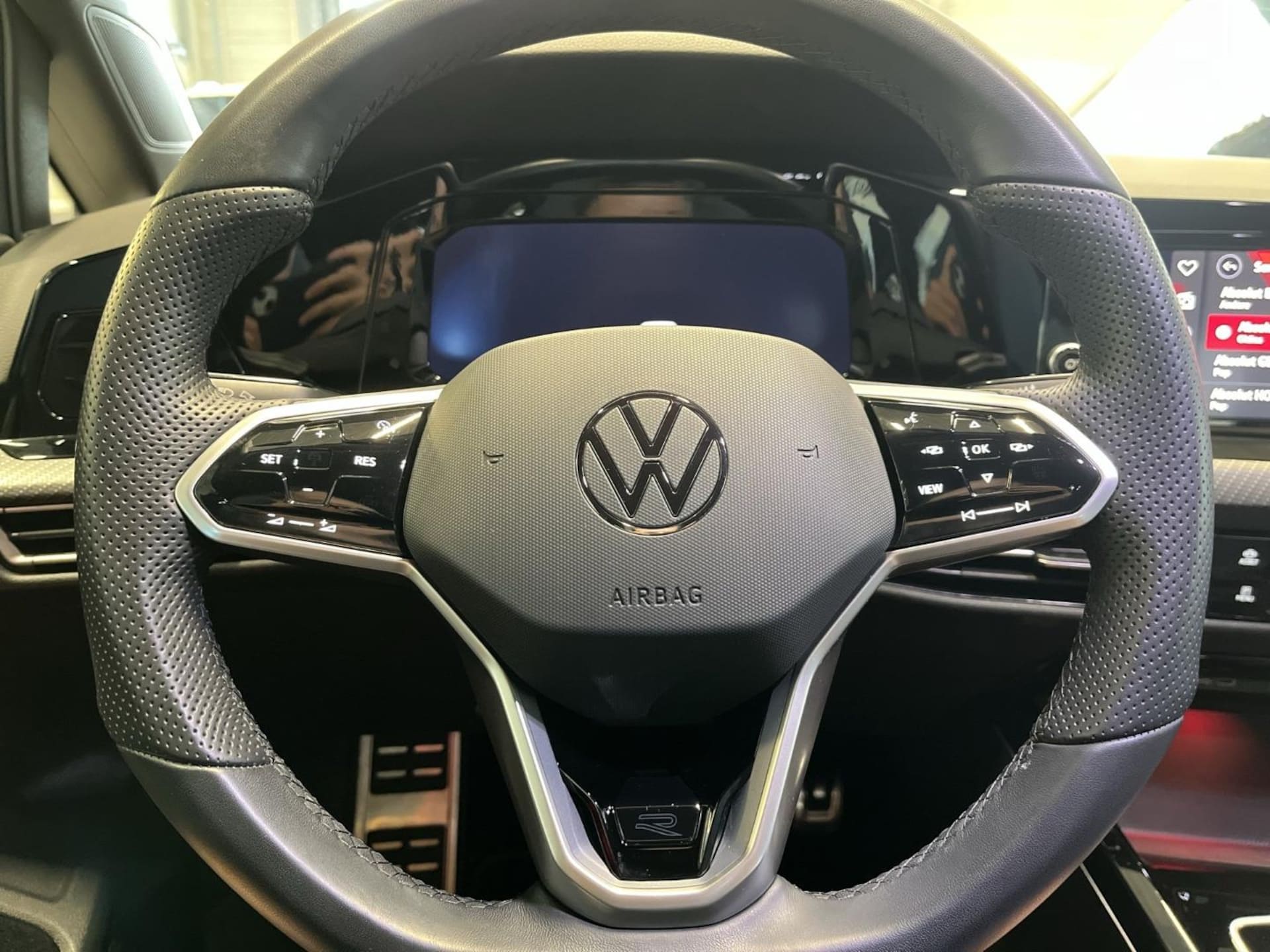 Volkswagen Golf R-Line