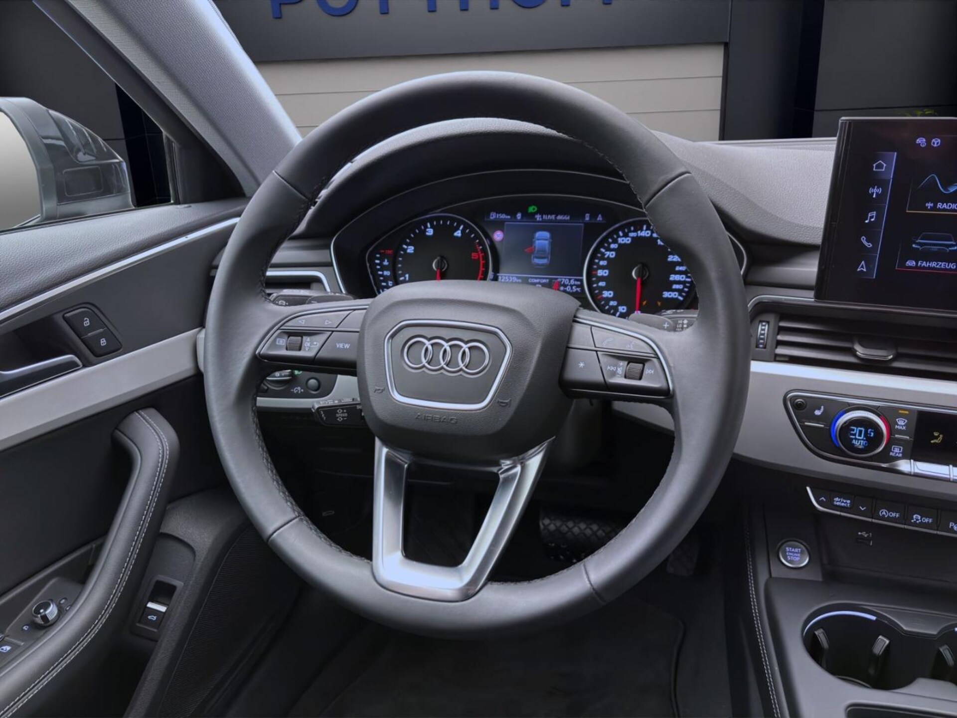 Audi A4 Limousine Advanced