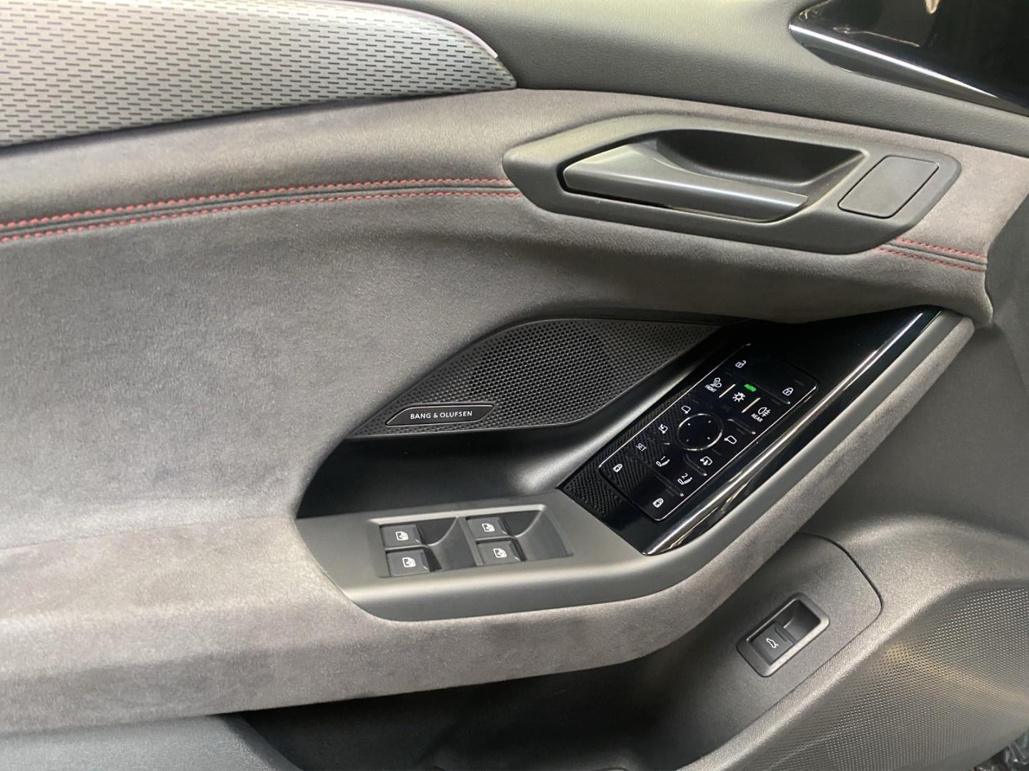 Bild über Audi A6 Avant e-tron e-tron performance - für weitere Informationen kontaktieren Sie den Audi Partner