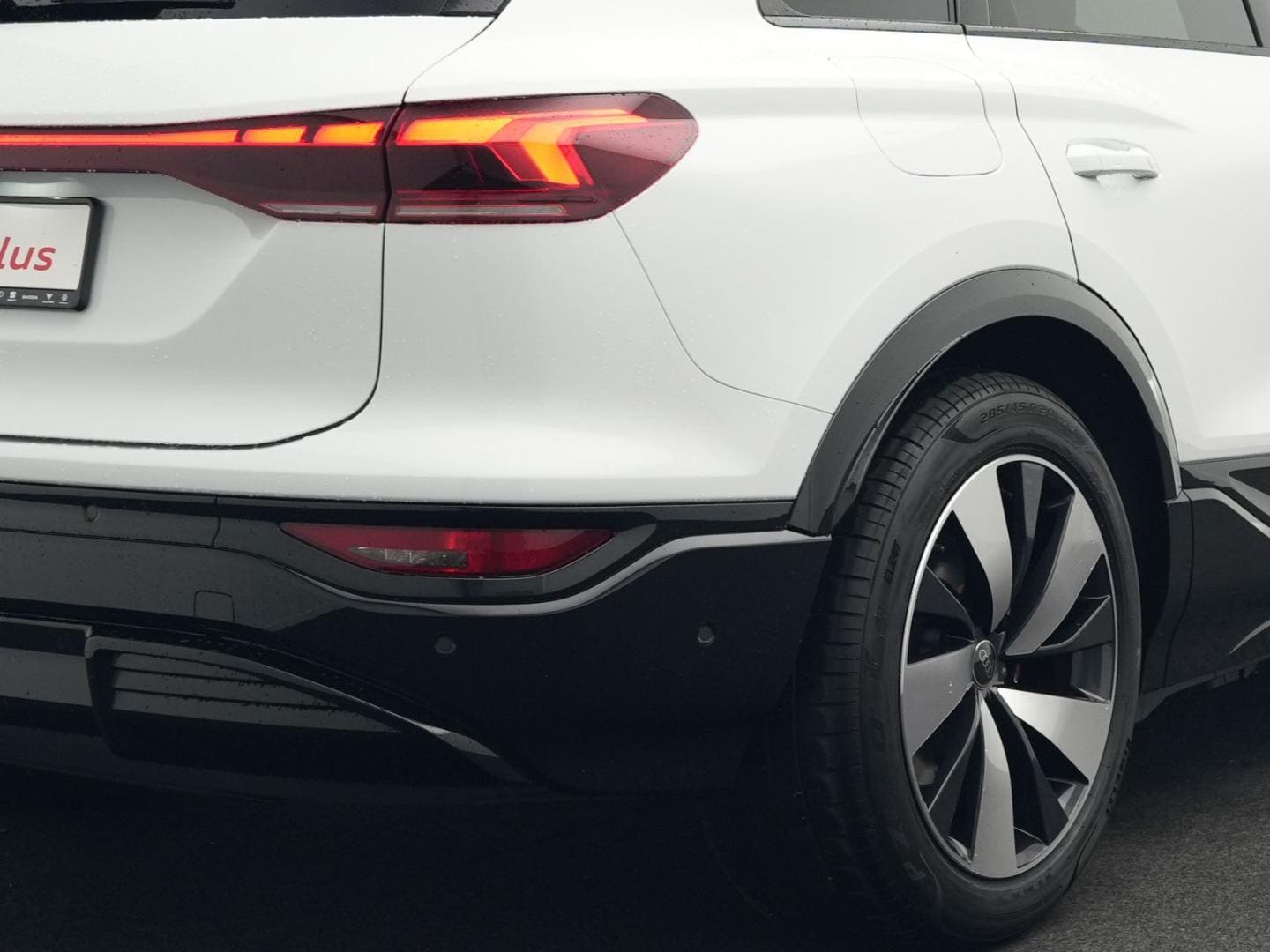 Bild über Audi Q6 SUV e-tron e-tron performance - für weitere Informationen kontaktieren Sie den Audi Partner