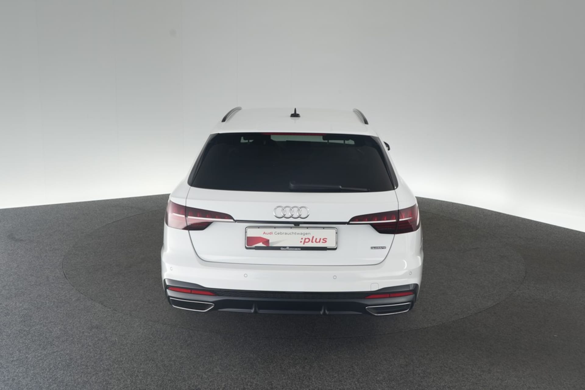 Audi A4 Avant S line
