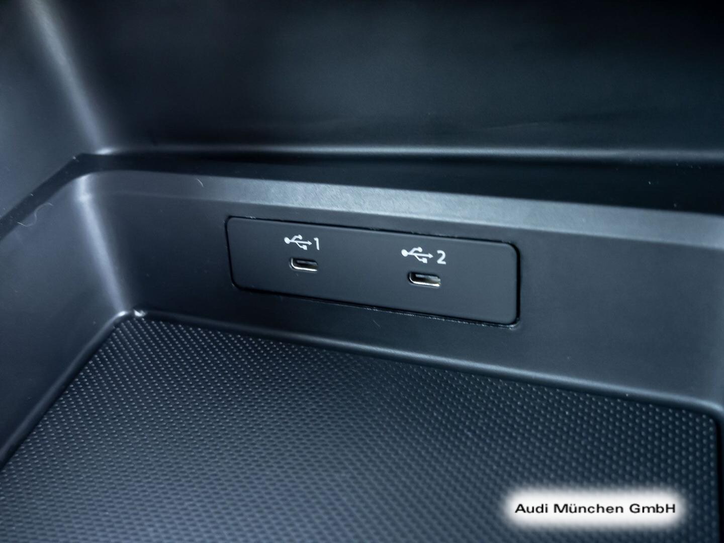 Bild über Audi S3 Sportback TFSI quattro S tronic - für weitere Informationen kontaktieren Sie den Audi Partner