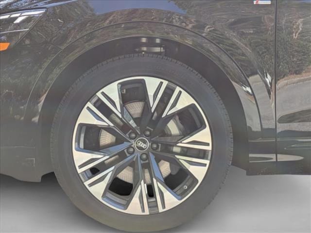 2026 Audi Q8 Premium Plus - Photo 10