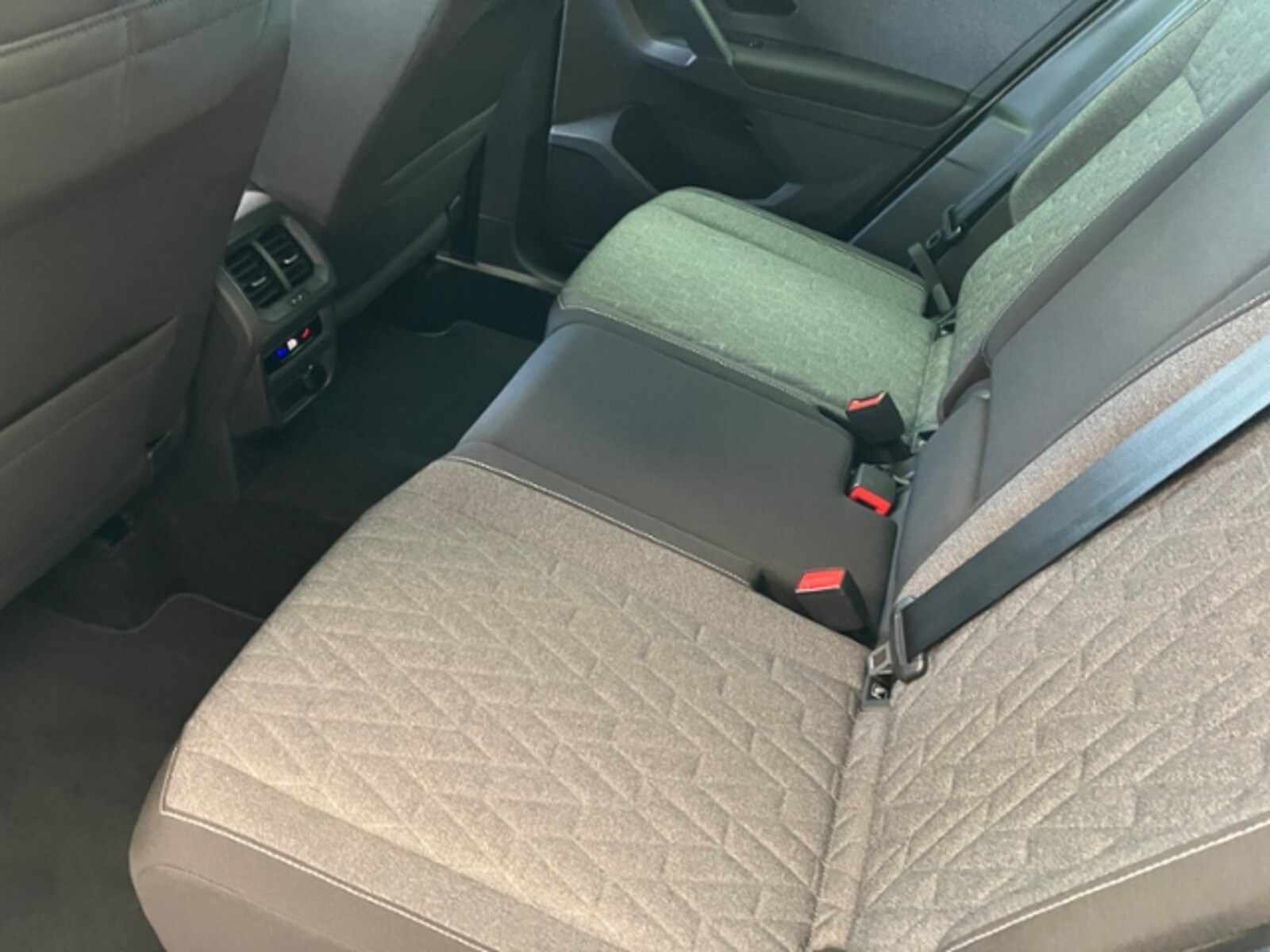 Volkswagen Tiguan – Bild 13
