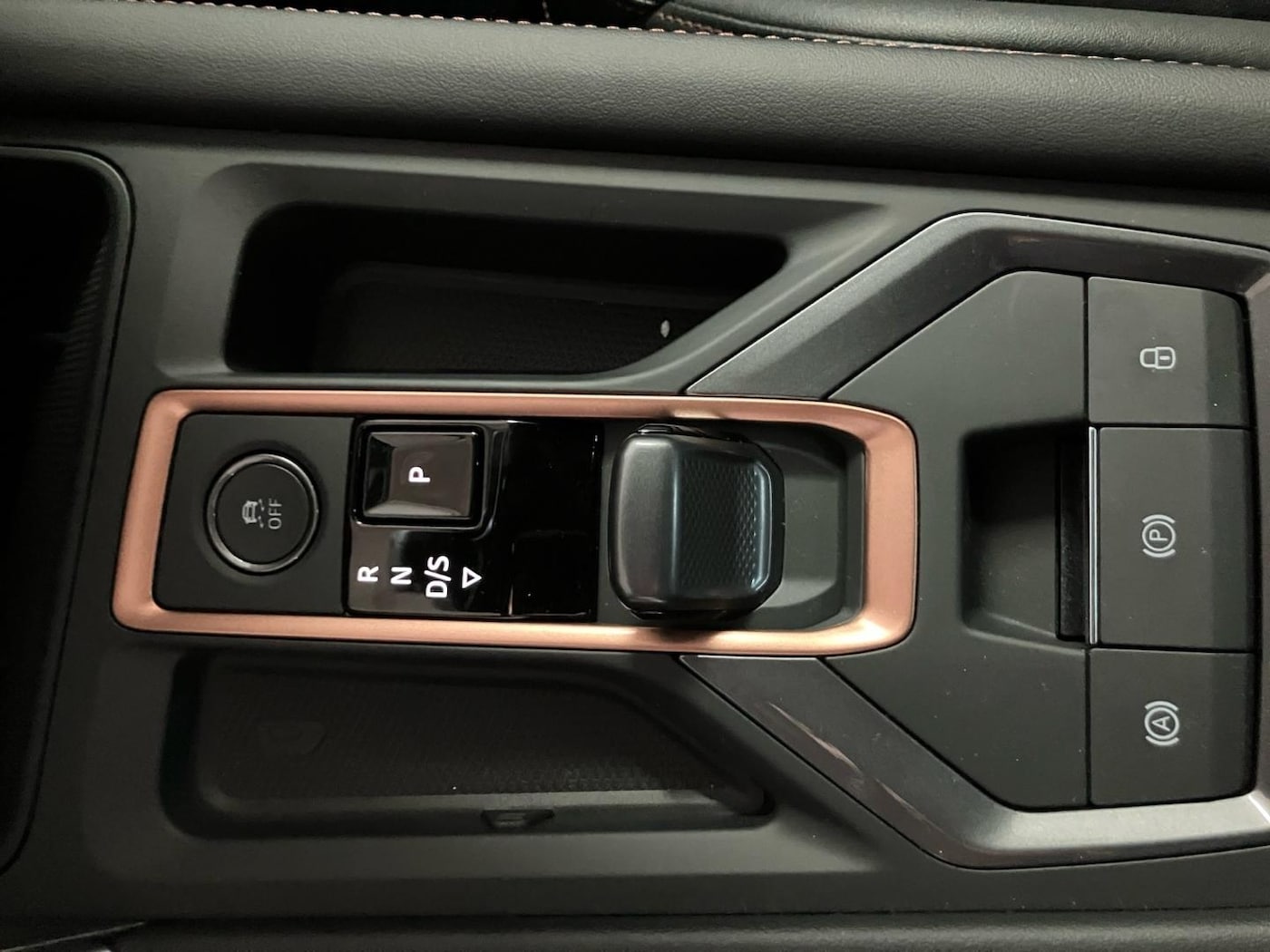 CUPRA Leon León 1.5 eTSI DSG 110 kW (150 CV) — photo 12