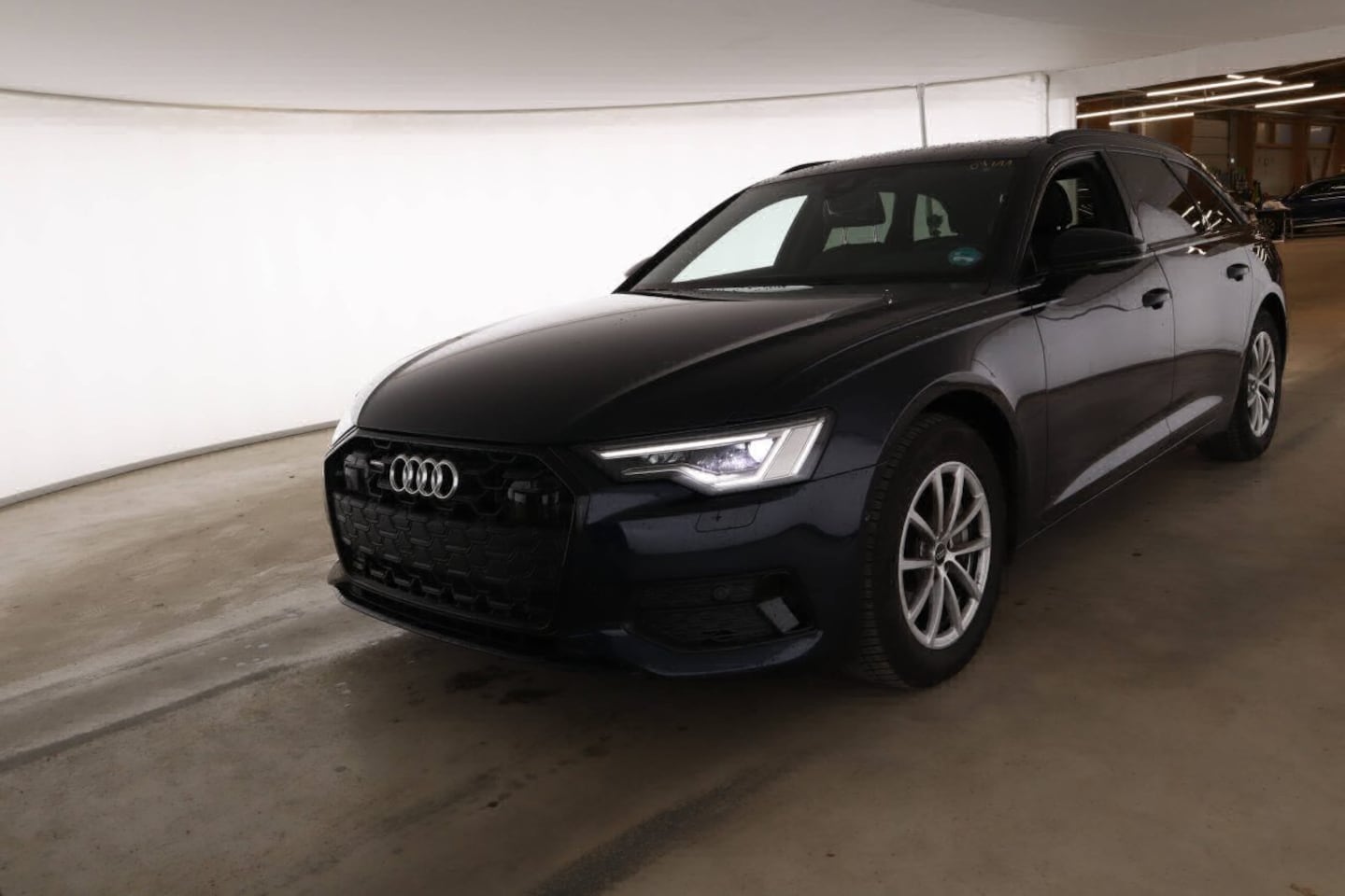 Bild über Audi A6 Avant advanced 45 TDI quattro S tronic - für weitere Informationen kontaktieren Sie den Audi Partner