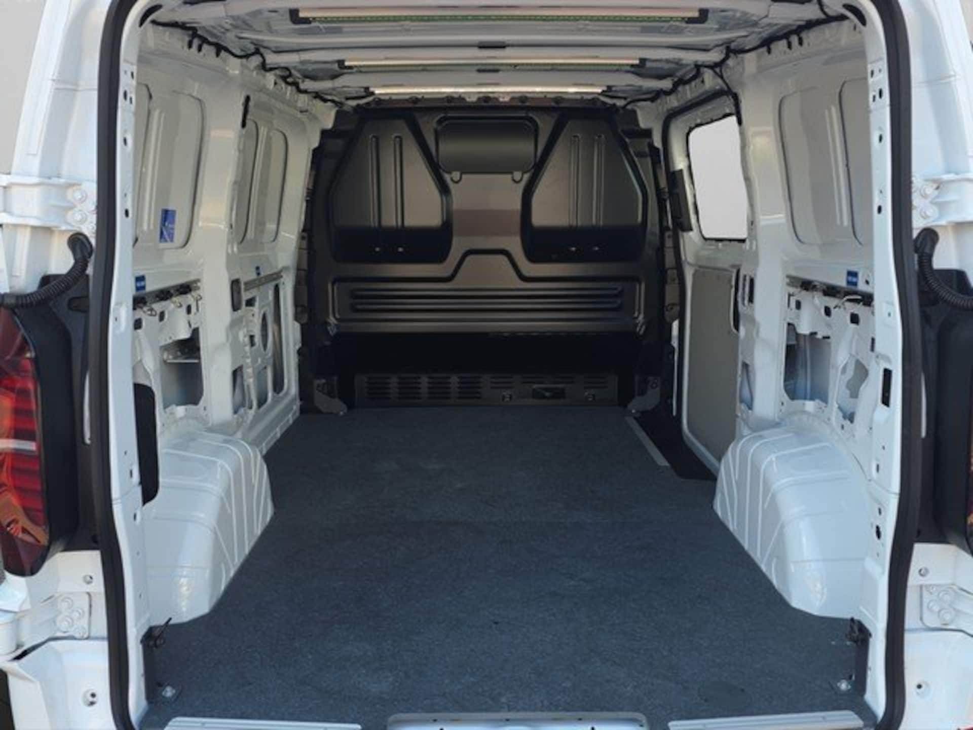 Volkswagen Transporter Kasten kurzer Radstand