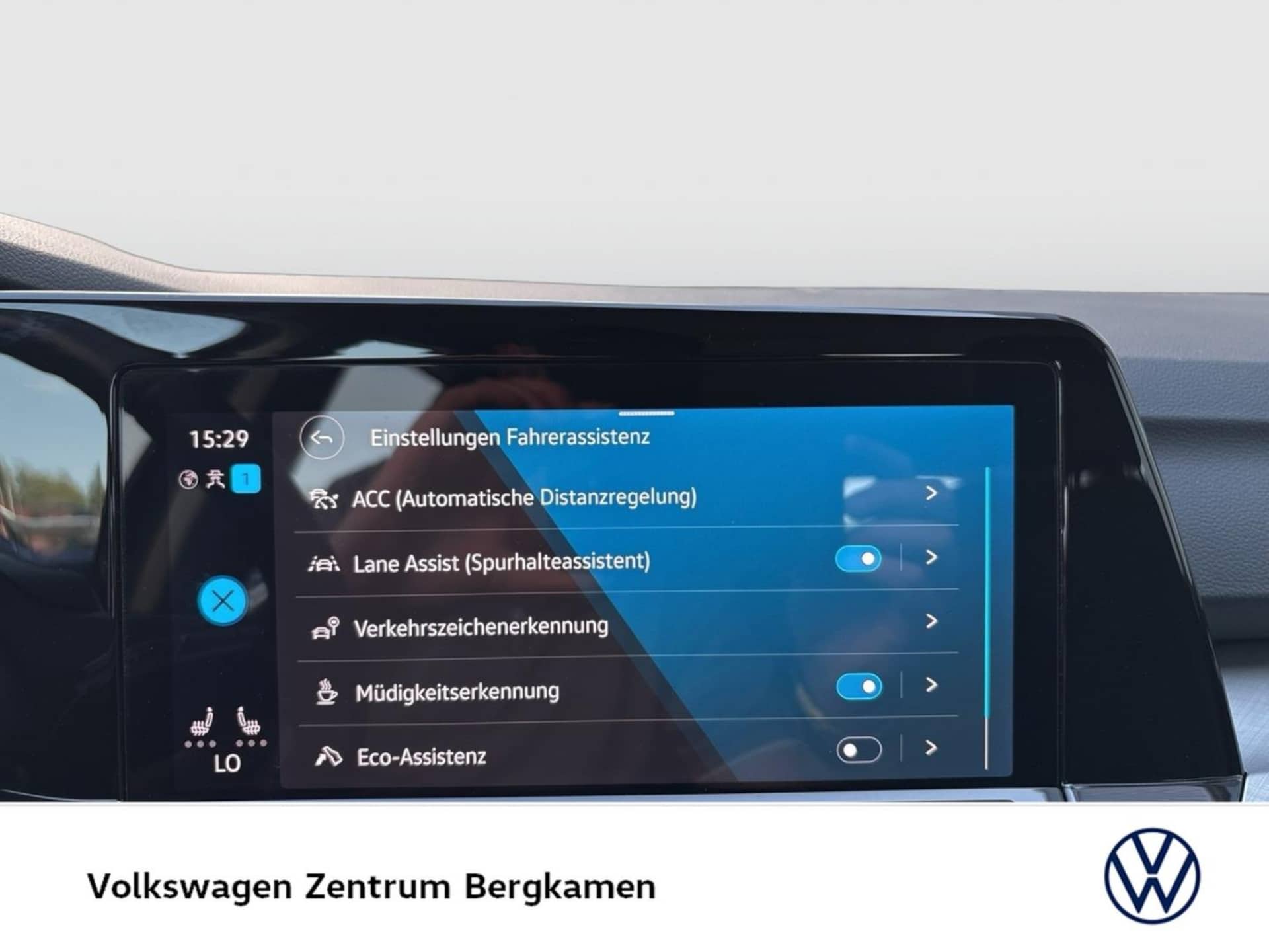 Volkswagen Golf Variant Life