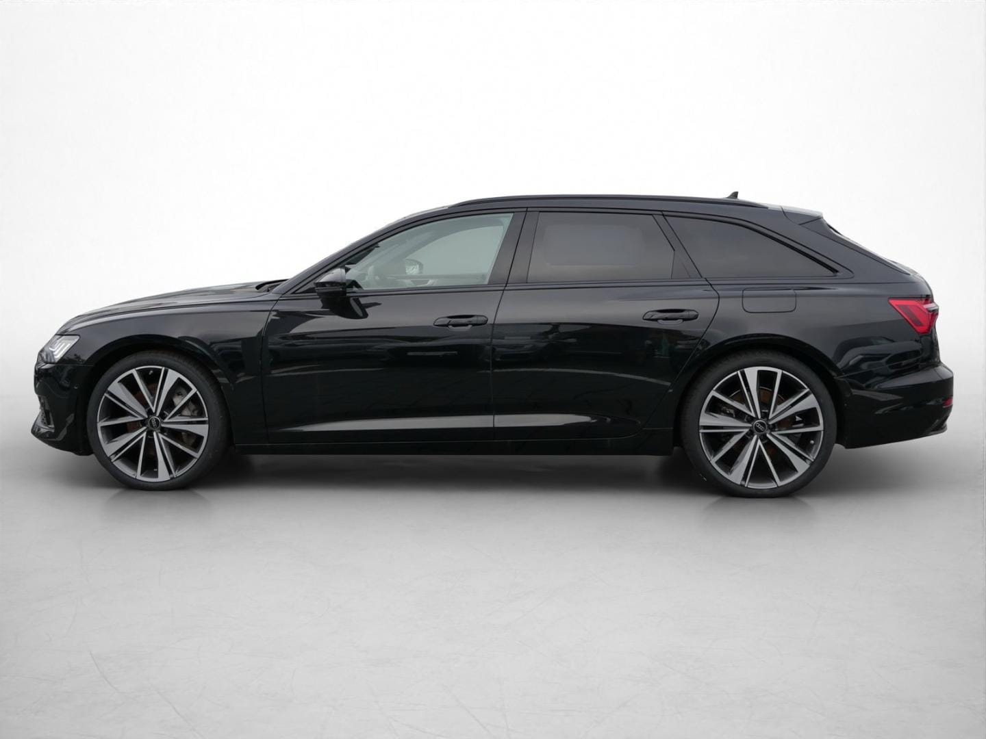 Bild über Audi A6 Avant TFSI e advanced 50 TFSI e quattro S tronic - für weitere Informationen kontaktieren Sie den Audi Partner