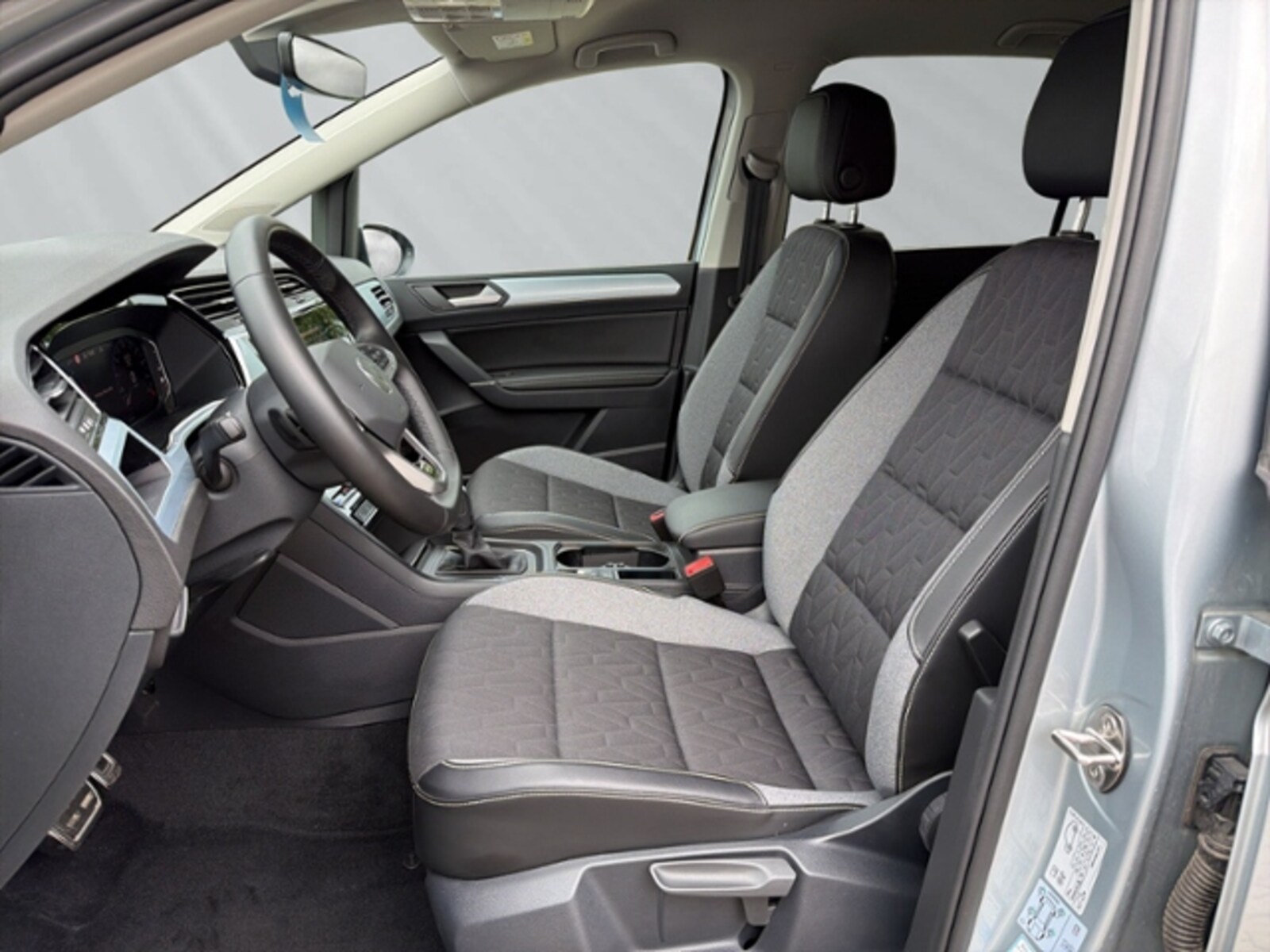Volkswagen Touran – Bild 7