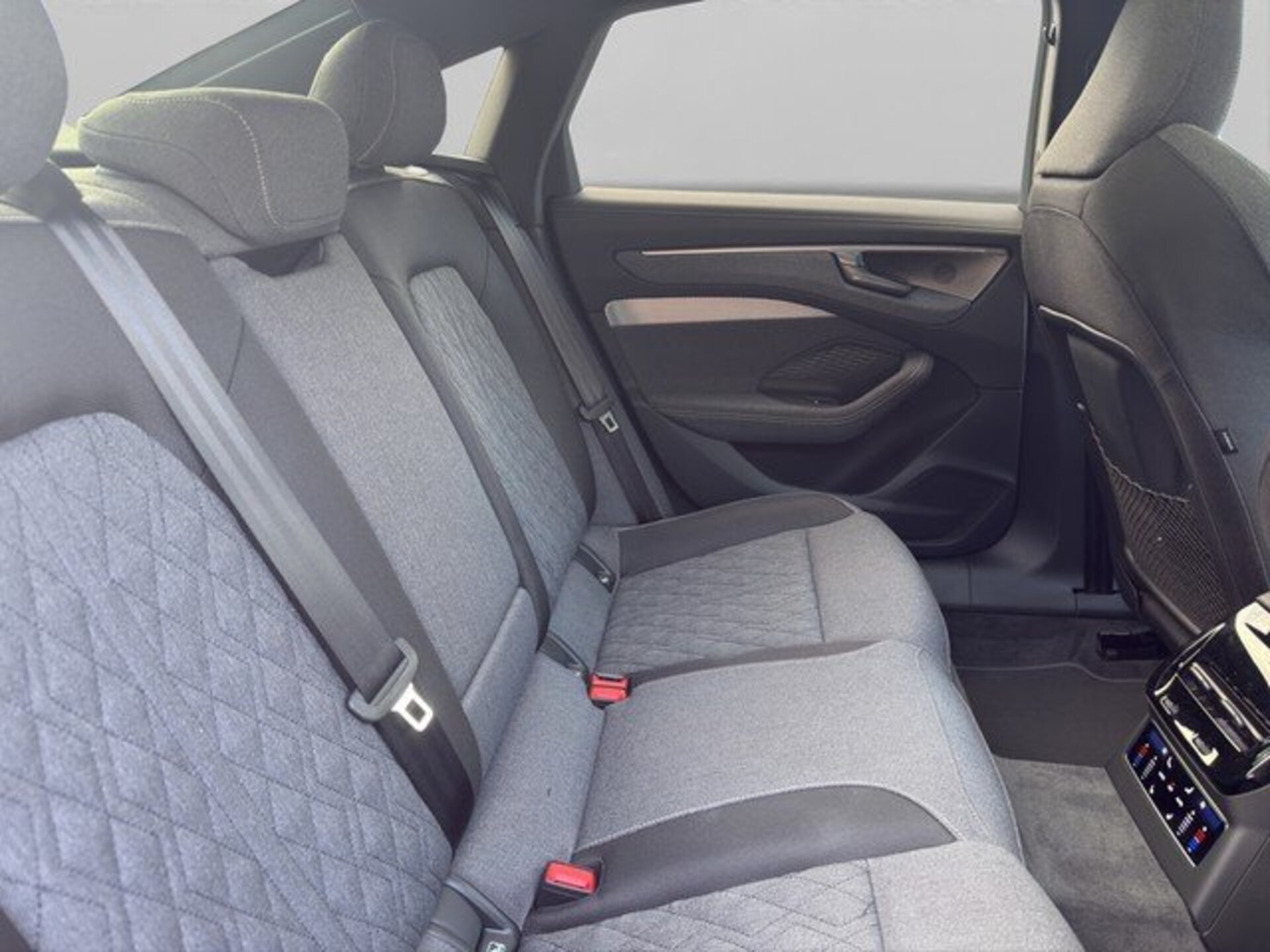 Audi A6 Limousine edition one